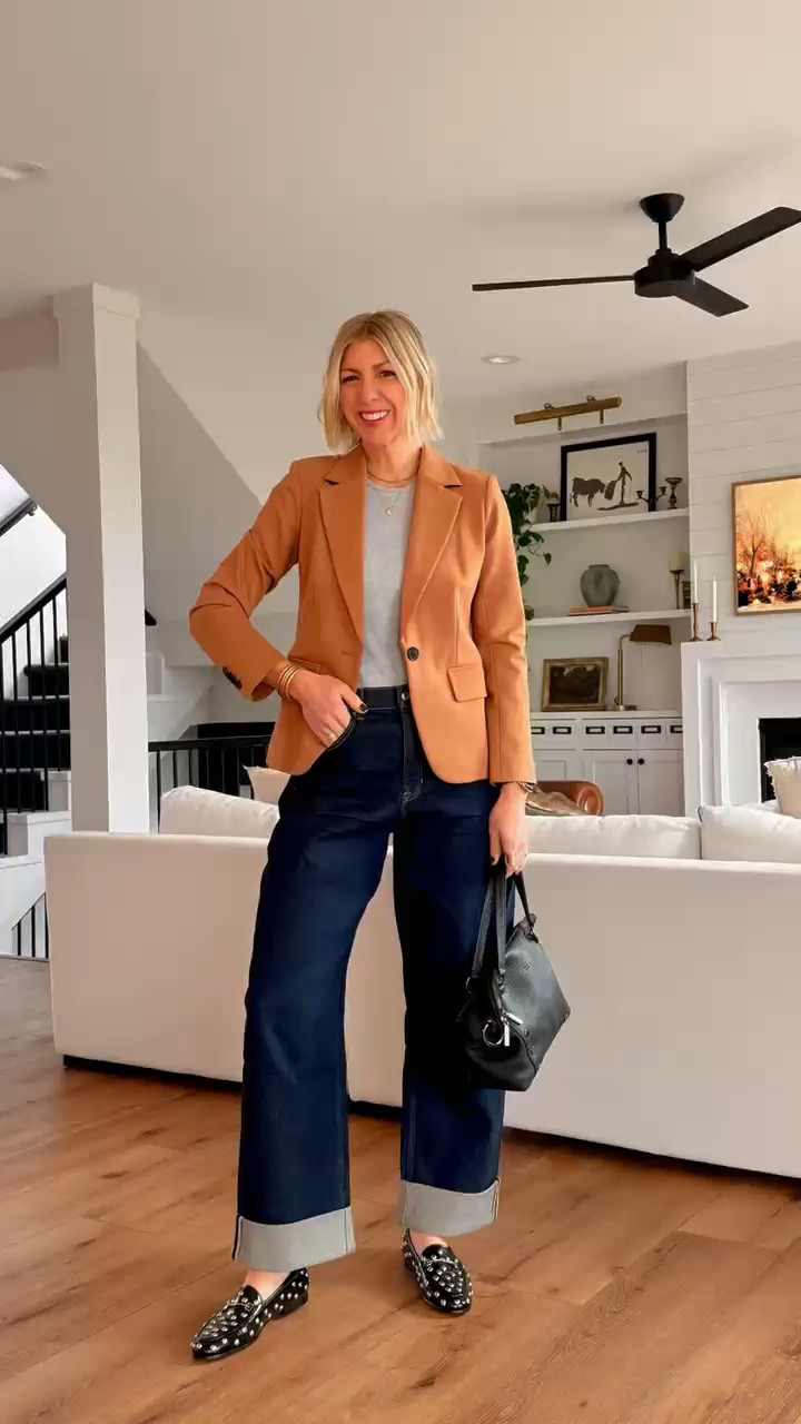 A Spanx look! Love the shape of these jeans🫶🏼

#LTKmomlife #LTKootd #LTKSpringSale