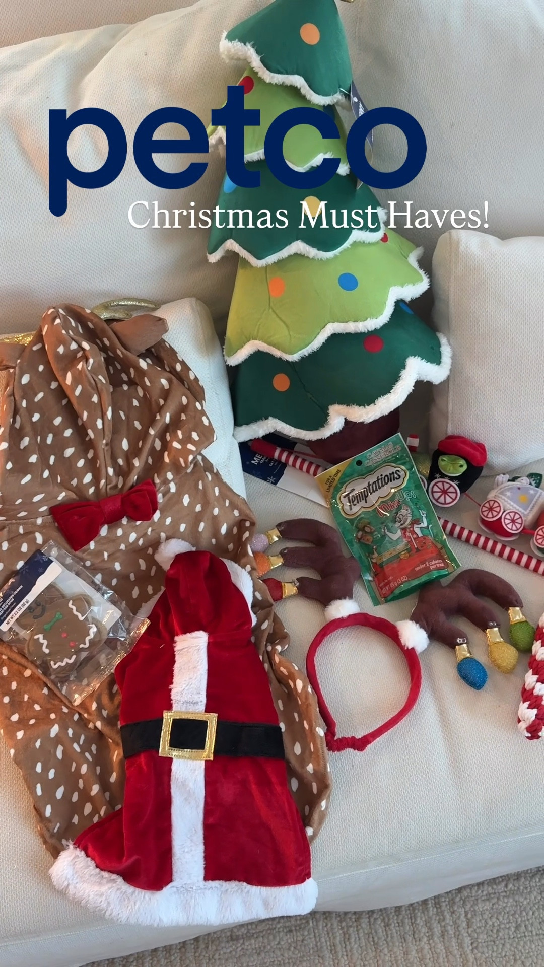 #PetcoPartner #Ad The pets also like getting in the holiday spirit thanks to @Petco 

From treats to cozy sweaters, your one stop shop for it all! 