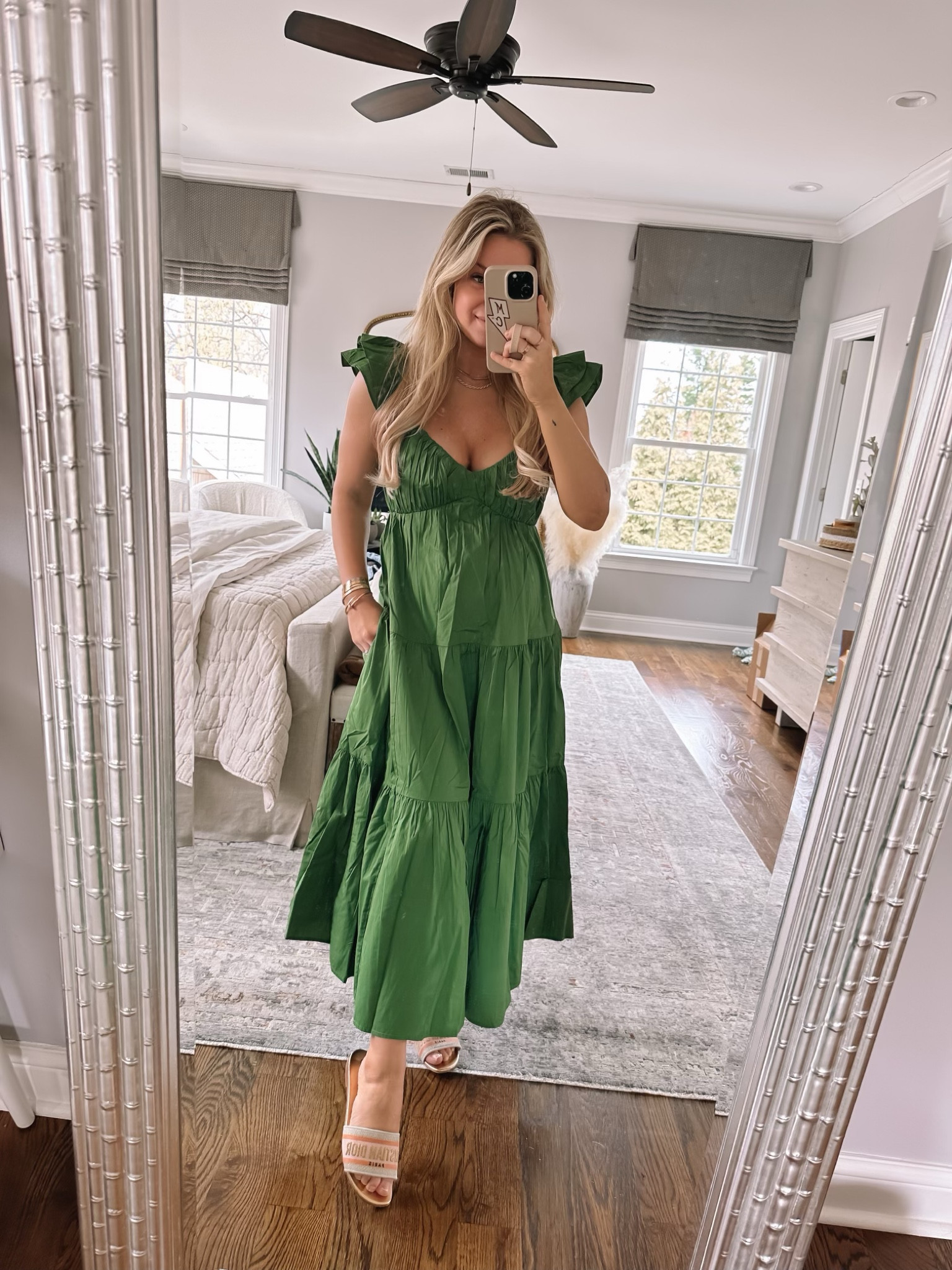 My dress is on sale and under $100!

Bump friendly, casual style, spring dresses, baby shower dresses, Abercrombie, spring outfit, spring style, what I’m wearing pregnant, maternity

#LTKbump #LTKunder100 #LTKFind