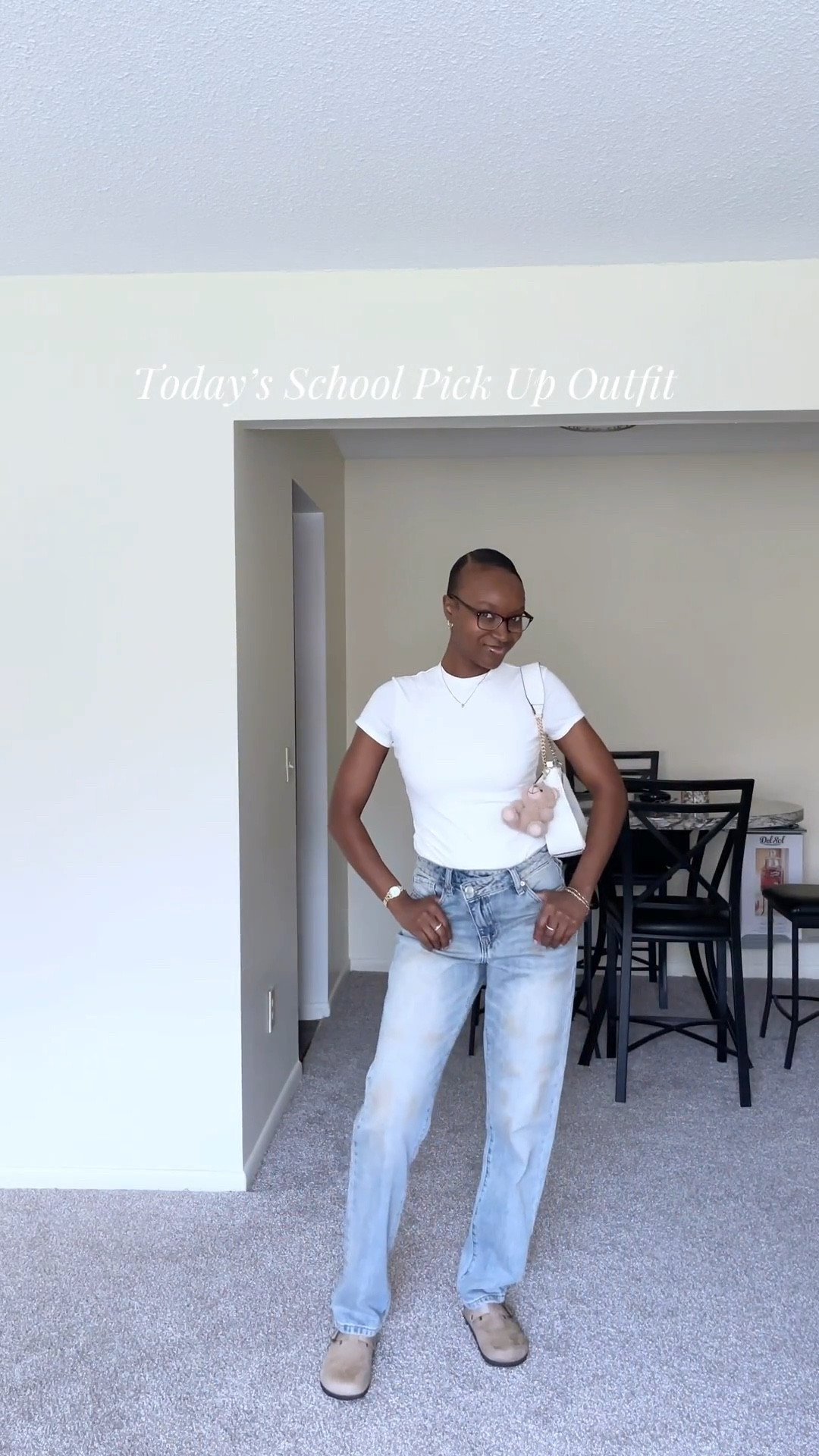 School pick up look

#LTKootd #LTKmomlife