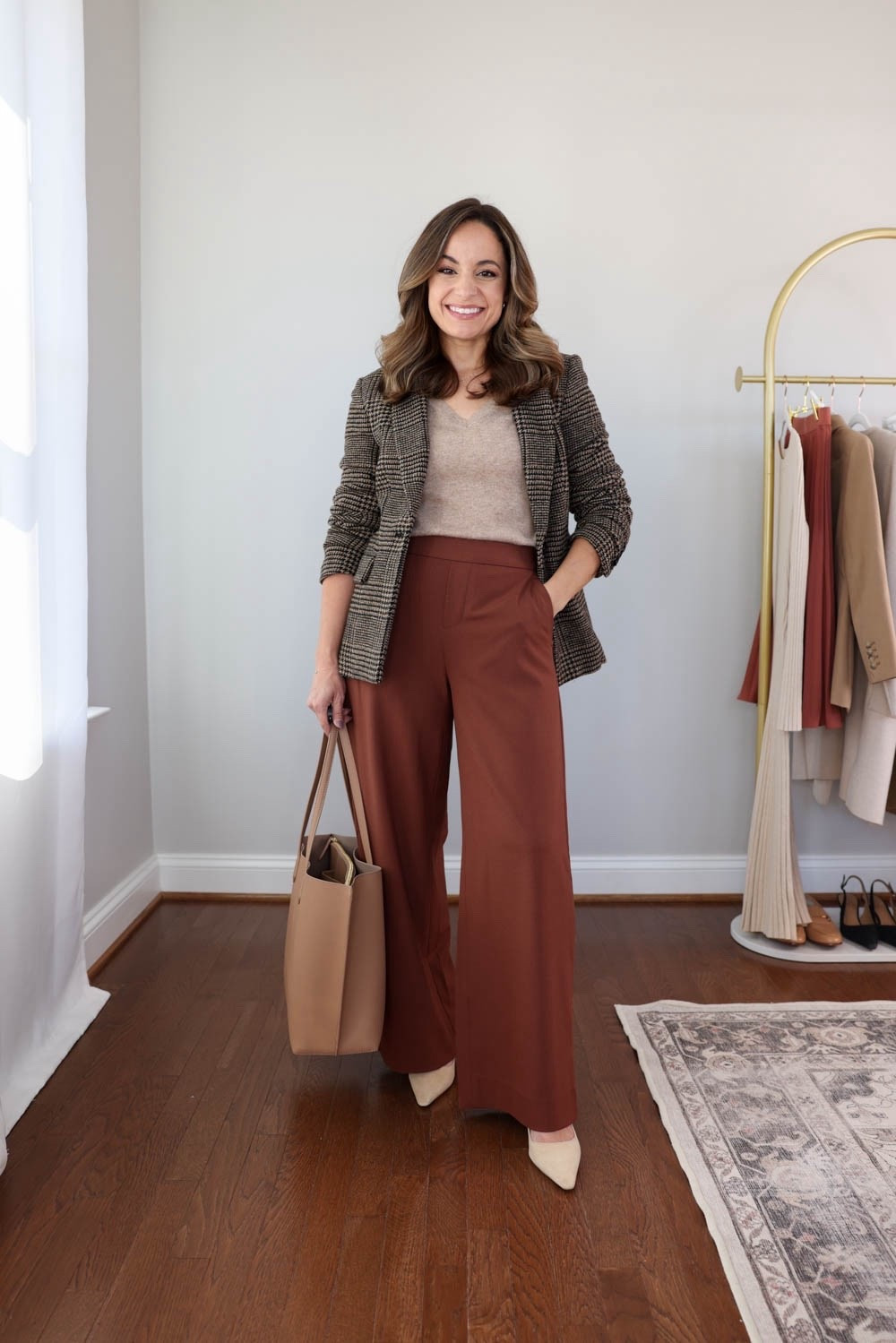 2025 fall workwear capsule series: auburn pants eight ways! 


V neck sweater (Quince): xs in oatmeal 
Plaid blazer (BR Factory): petite 00 
Auburn pants (BR Factory): petite 00 / 10” rise / 29” inseam (I can only wear with heels) 

*beige heels links are a slightly different color.

My measurements for reference: I’m 4’10” and 105lbs. My bust, waist, and hip measurement is 32”, 24”, and 36”.

#LTKWorkwear #LTKPetite