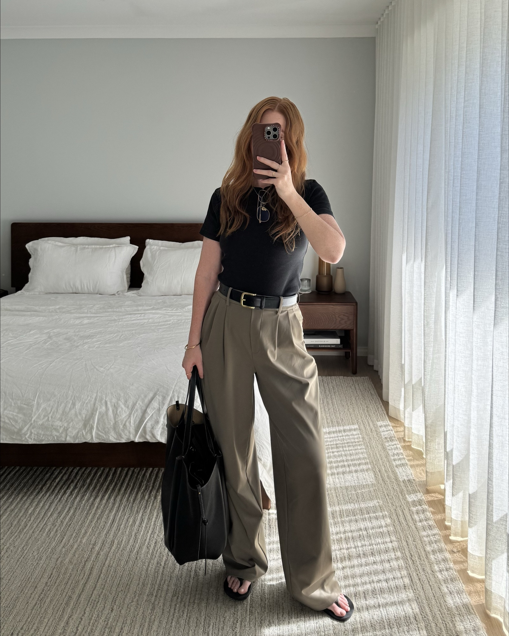The comfiest, stretchiest pull-on pants I’ve ever worn, hands down. I need them in EVERY COLOUR (no exaggeration!).

I’m wearing the lululemon daydrift pant in a size US XS / AU 8.

#LTKstyletip #LTKworkwear #LTKaustralia