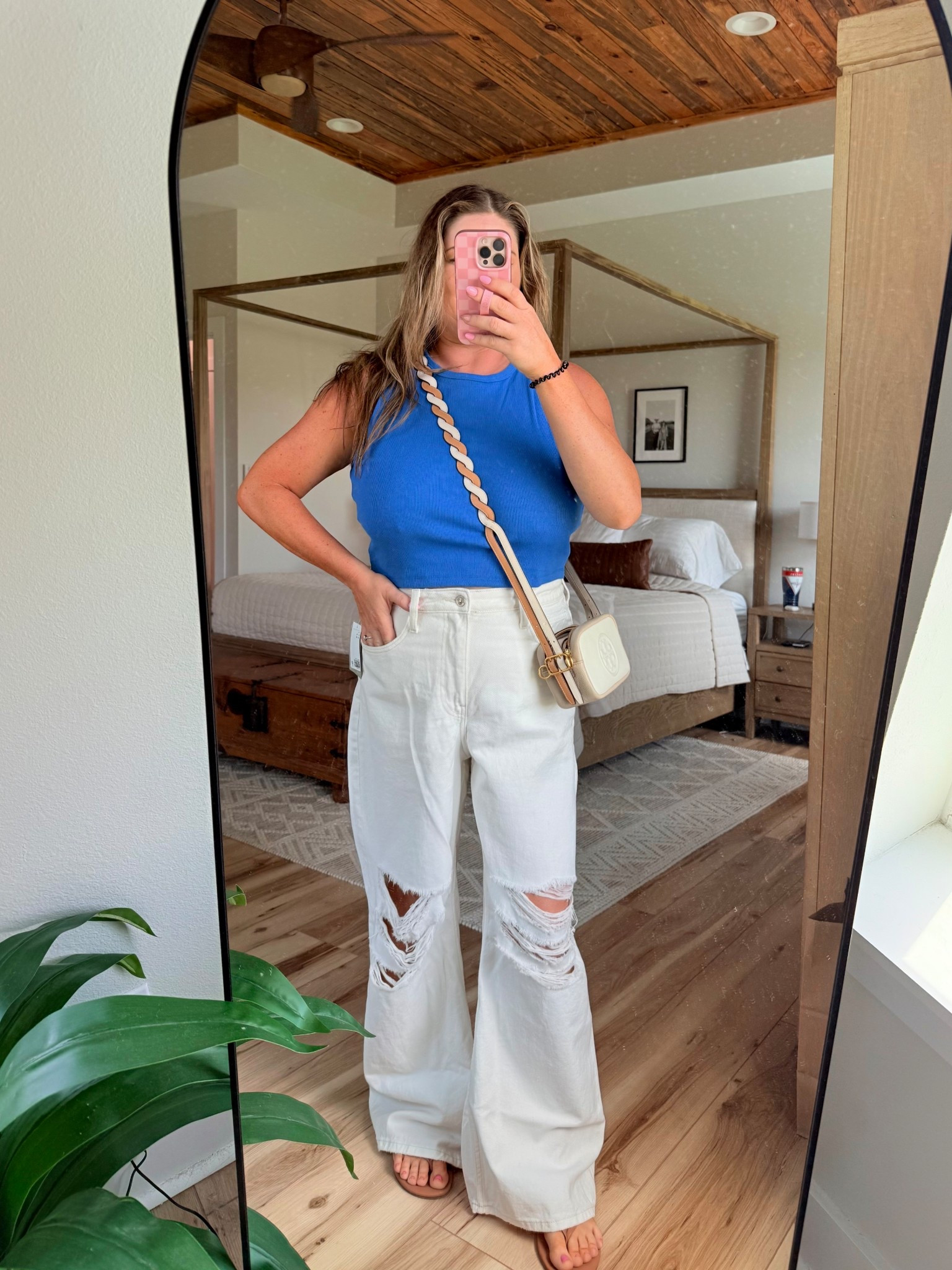 H&M ootd! 💙🤍💙🤍💙 wearing XL top and 10 in jeans! They’re having the BEST SALE right now 🥳🥳🥳🥳

#LTKStyleTip #LTKTravel #LTKMidsize