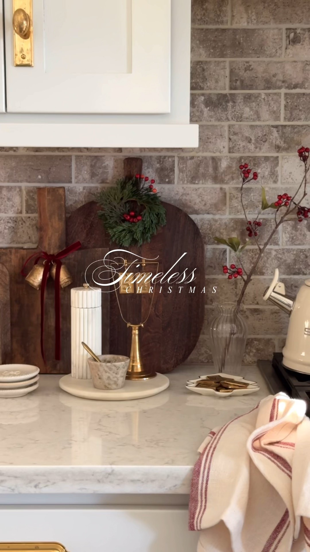 Timeless Christmas views in my home ❤️🌲

#LTKHoliday #LTKHome #LTKSeasonal