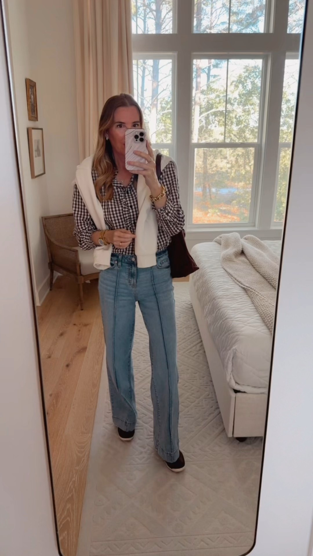 Truly love all of these pieces and wear them all the time. My jeans are sold out in most sizes, but I link to the other pair that I wear constantly. 