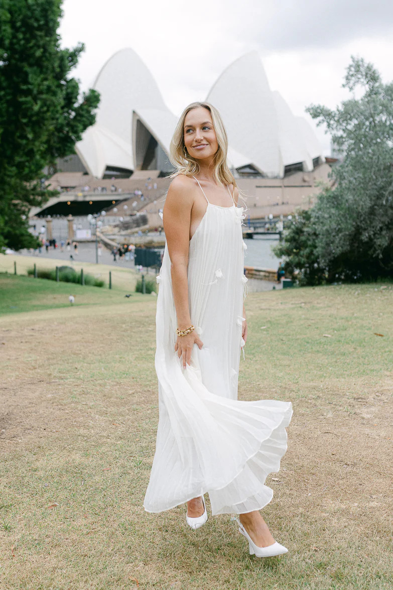 Isla 3D Floral Midi Dress - Cream | Confête