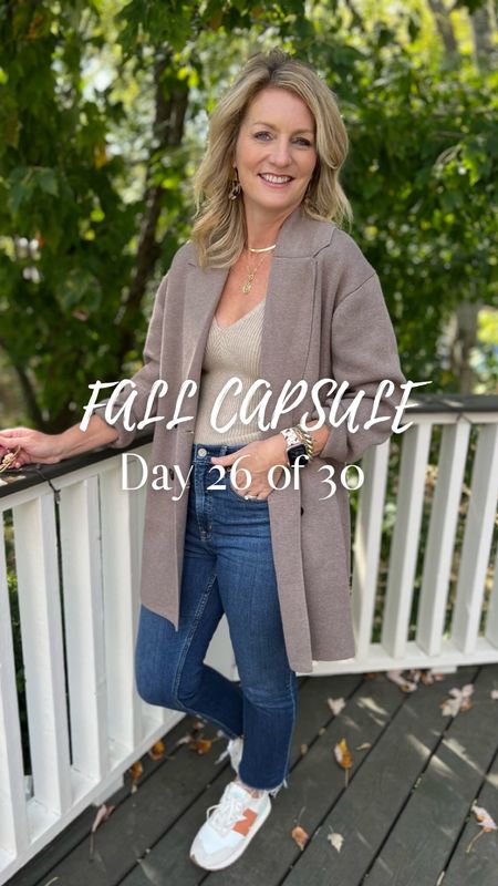 🍂Fall Capsule Styled Looks

Day 26!  Love this coatigan worn casually as well!  Layer it over a tee shirt or the sweater tank like Katey has done here.  Add dark wash jeans and some white sneakers for a comfy, cute, casual look!

#LTKstyletip #LTKSeasonal #LTKshoecrush