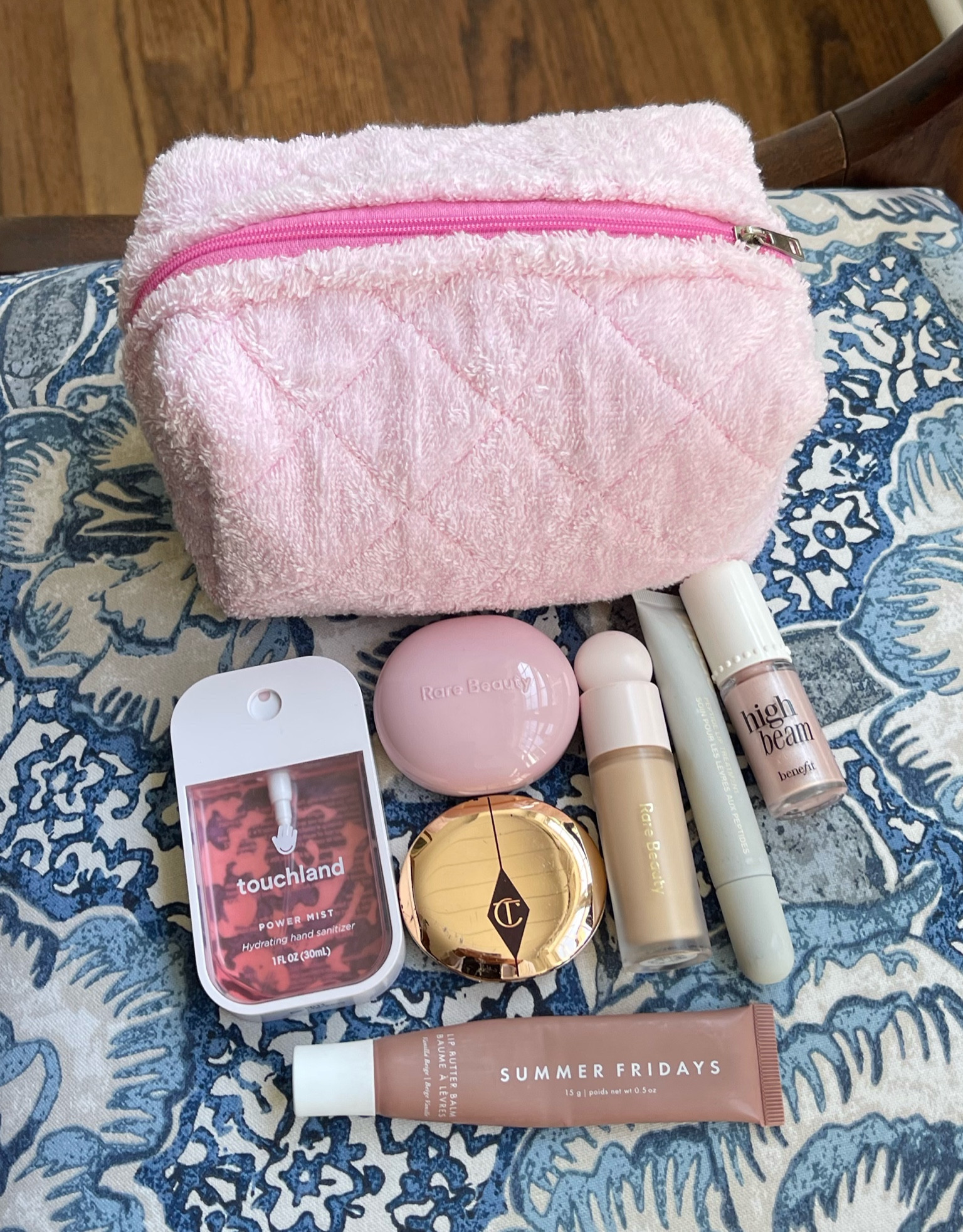 These are a few of my staple beauty products from my everyday makeup bag 💋 Aka products I love so much, I end up repurchasing as soon as they’re empty! 

#LTKbeauty #LTKHoliday #LTKGiftGuide