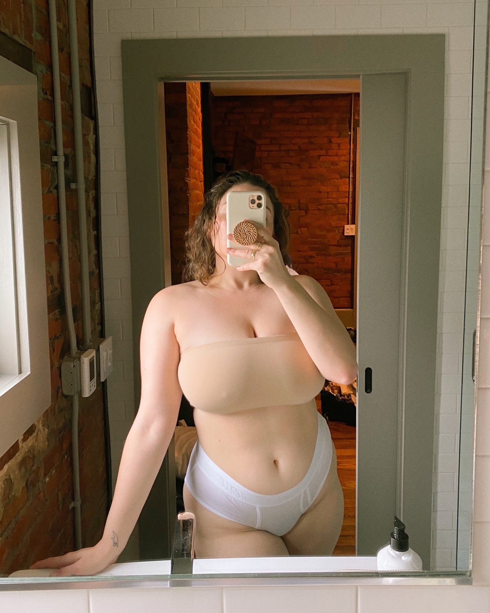 My favorite strapless bandeau bra

#LTKunder50 #LTKstyletip #LTKcurves