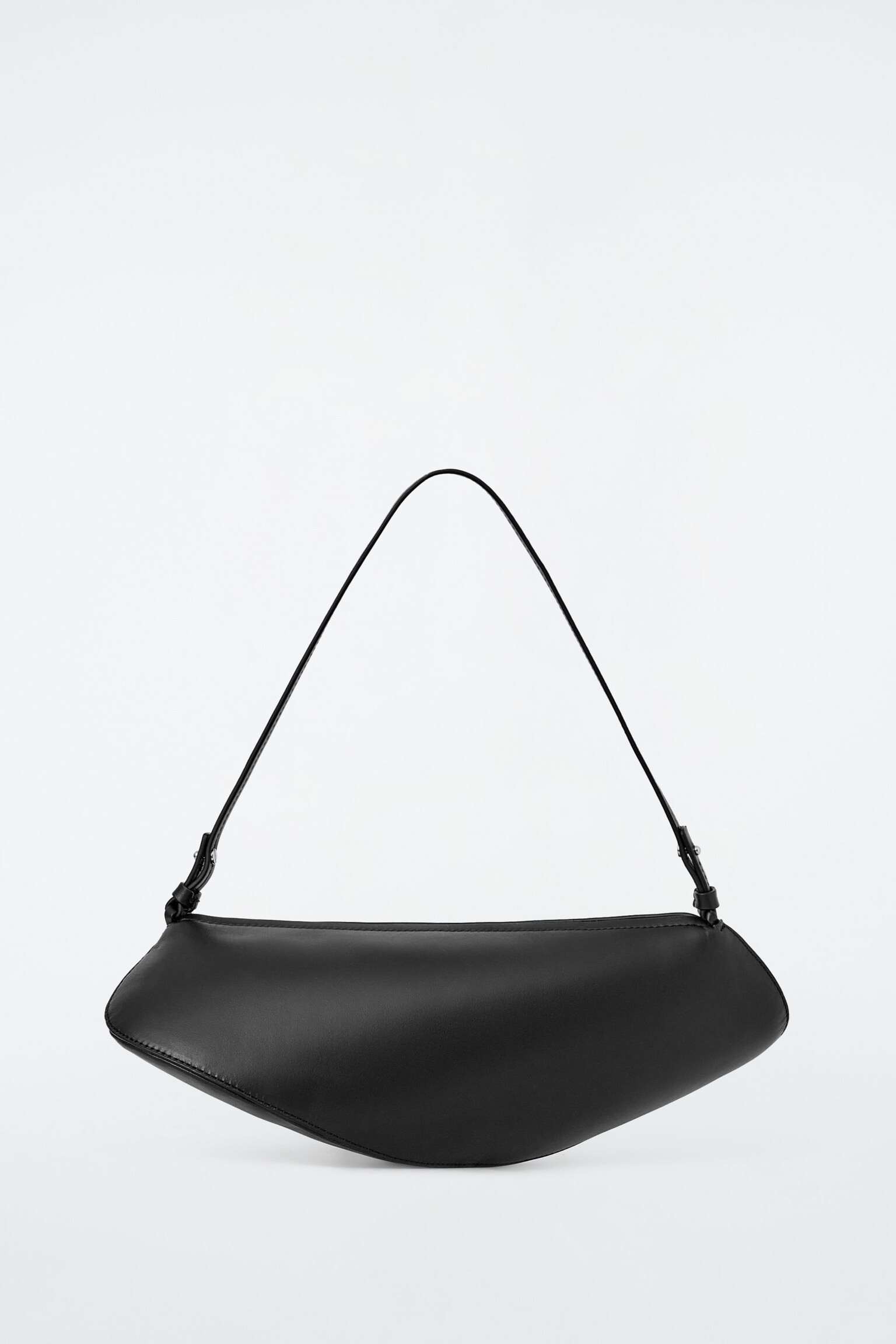 POCHETTE COVE - CUIR - NOIR | COS (EU)