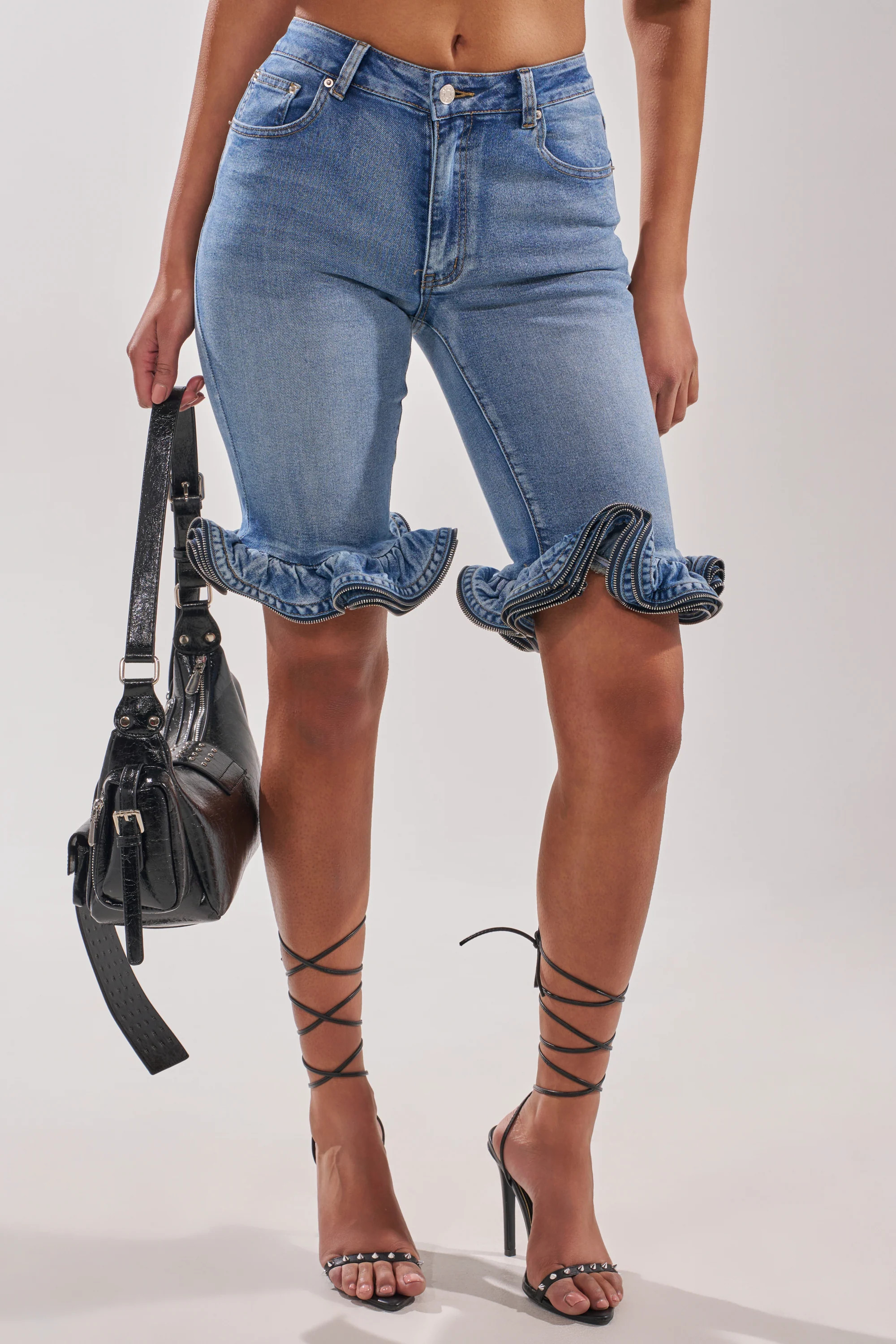 LONDON BERMUDA SHORT | AKIRA