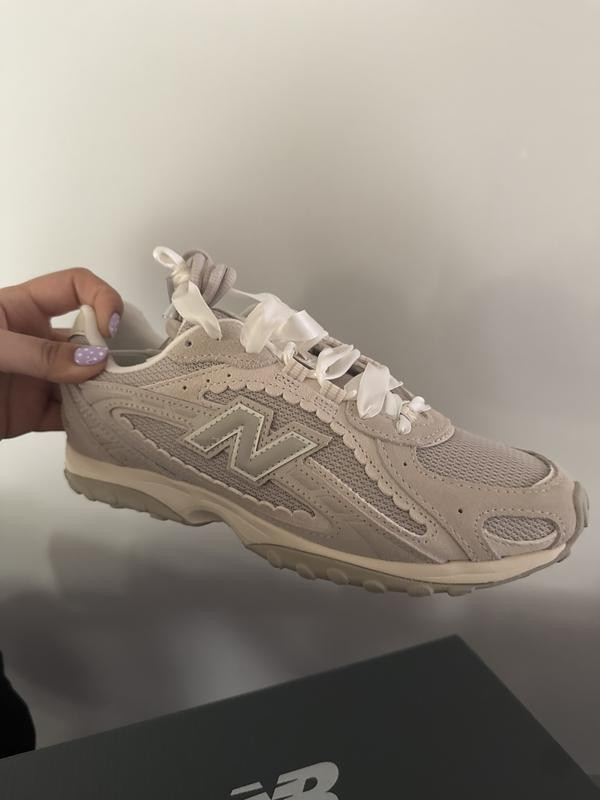 Gender Inclusive 204L Sneaker | Nordstrom