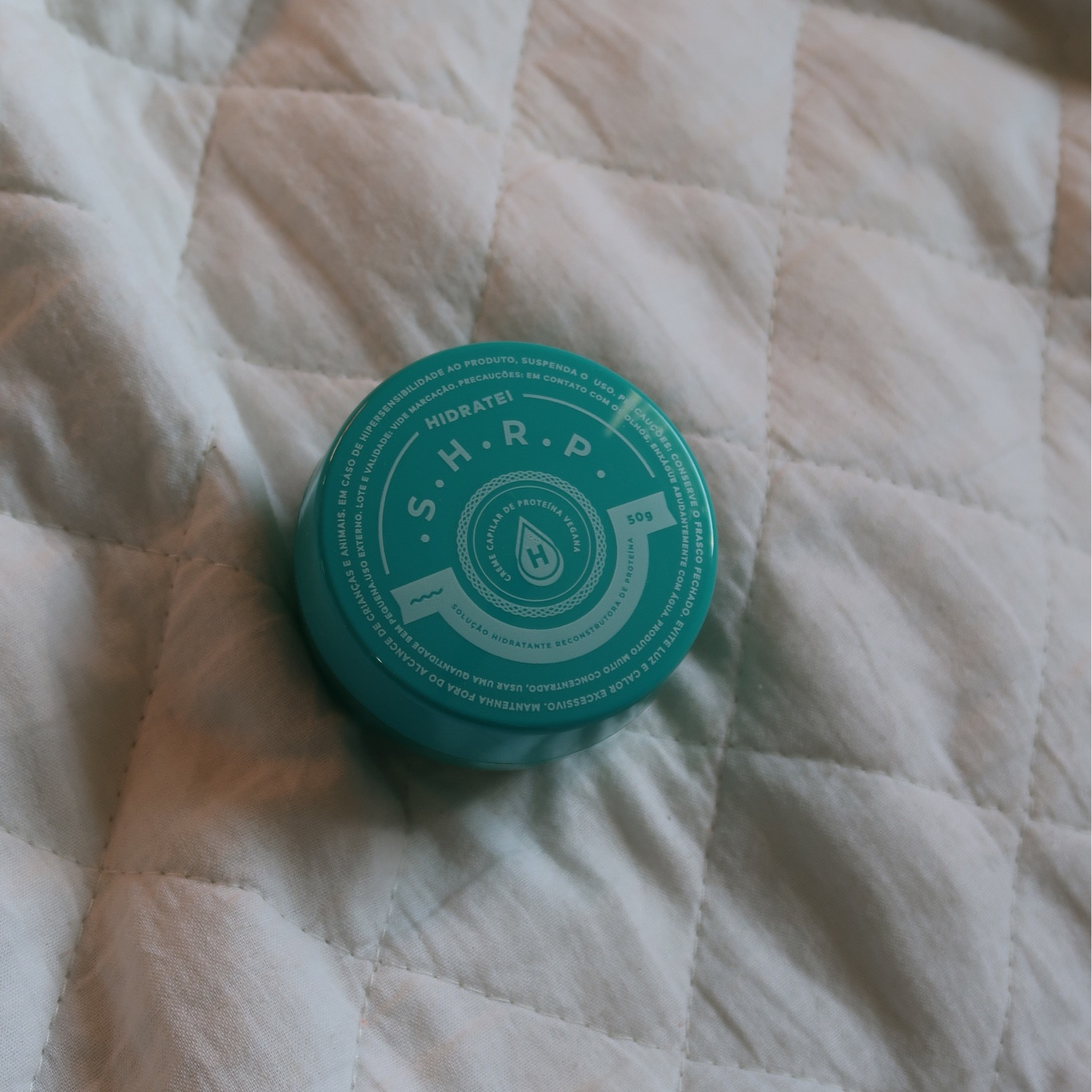 SHRP: Creme de proteína vegana, é um tratamento sem enxágue desenvolvido especialmente para cabelos frágeis e quimicamente danificados. 

Formulado com Proteína do trigo, Pantenol e Extrato de Alecrim, age reforçando a estrutura capilar, mantendo a hidratação e selando os fios.

#LTKbrasil #LTKbeauty #LTKstyletip