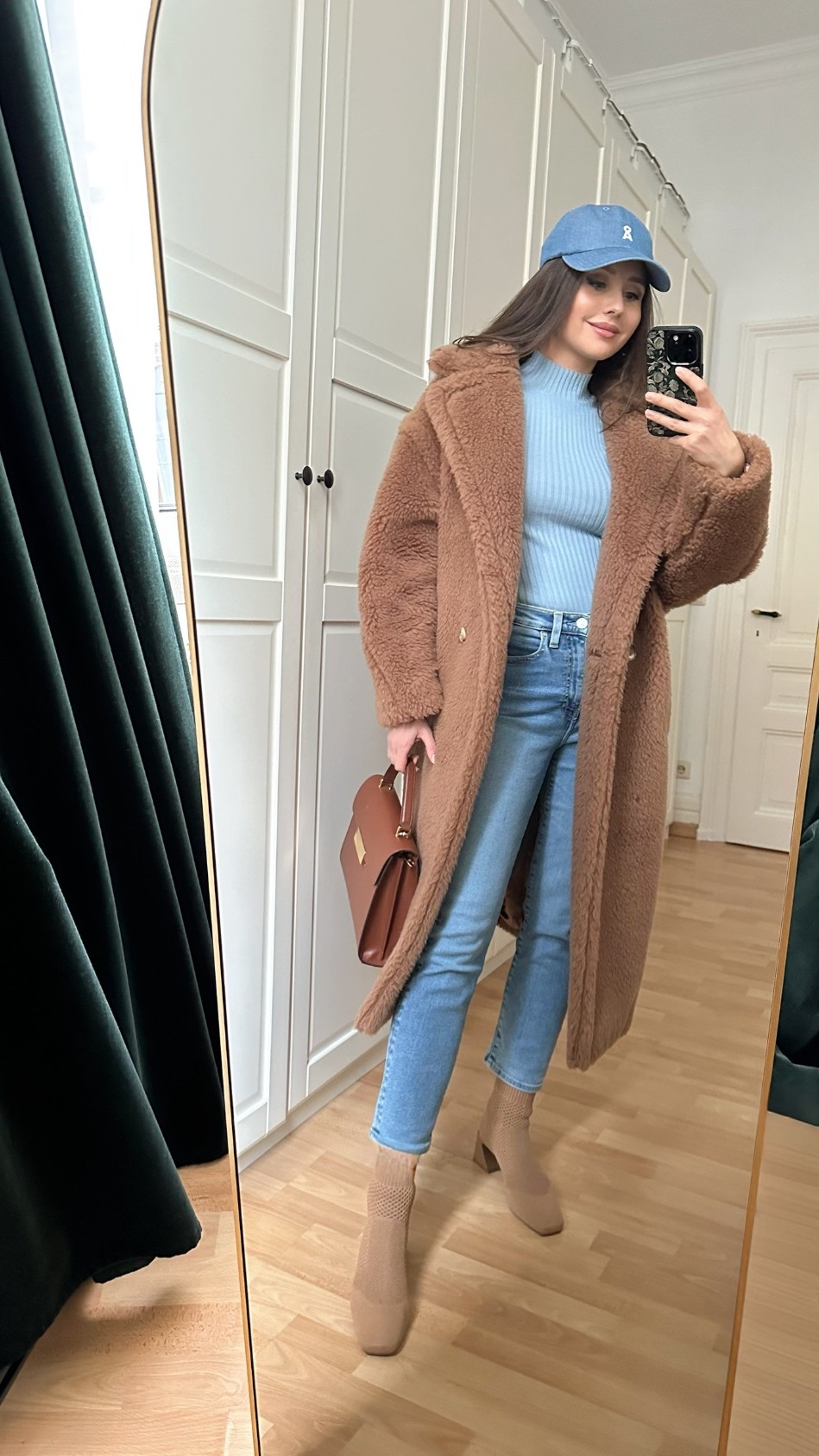 Winteroutfit 2026 | Armedangels 15% Rabatt ab 50 € Mindestbestellwert auf alles außer Sale-Artikel, gültig bis einschließlich 09.02.2026
Code: THEGENTLEWARDROBE_15

Erhalte 10% Rabatt bei VIVAIA mit diesem Code: TGW12

#LTKeurope #LTKdeutschland #LTKstyletip