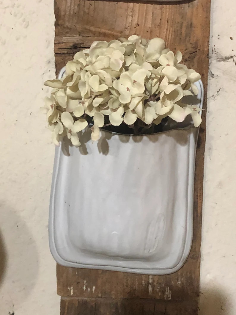 White Glazed Wall Pocket - Etsy | Etsy (US)