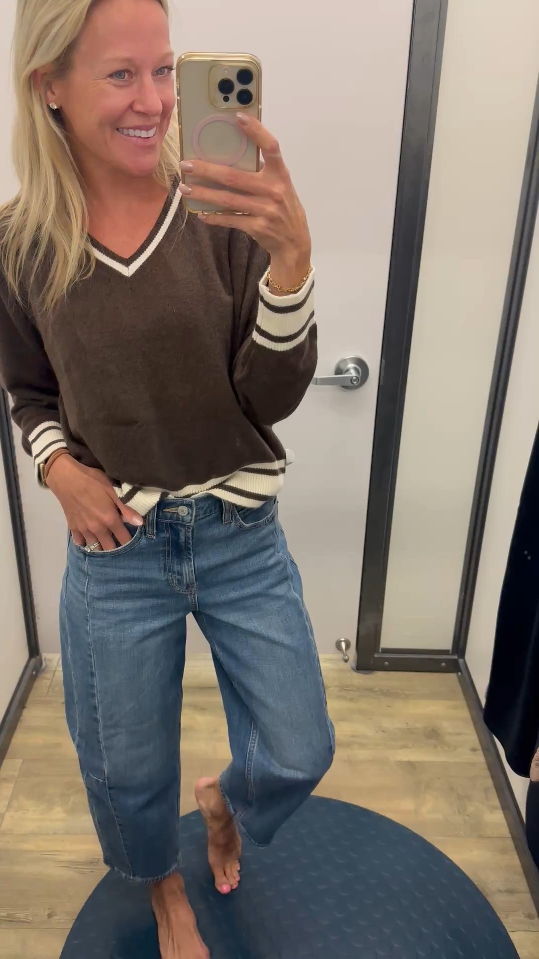 Love this sweater for fall! 

#LTKSaleAlert #LTKFindsUnder50 #LTKStyleTip