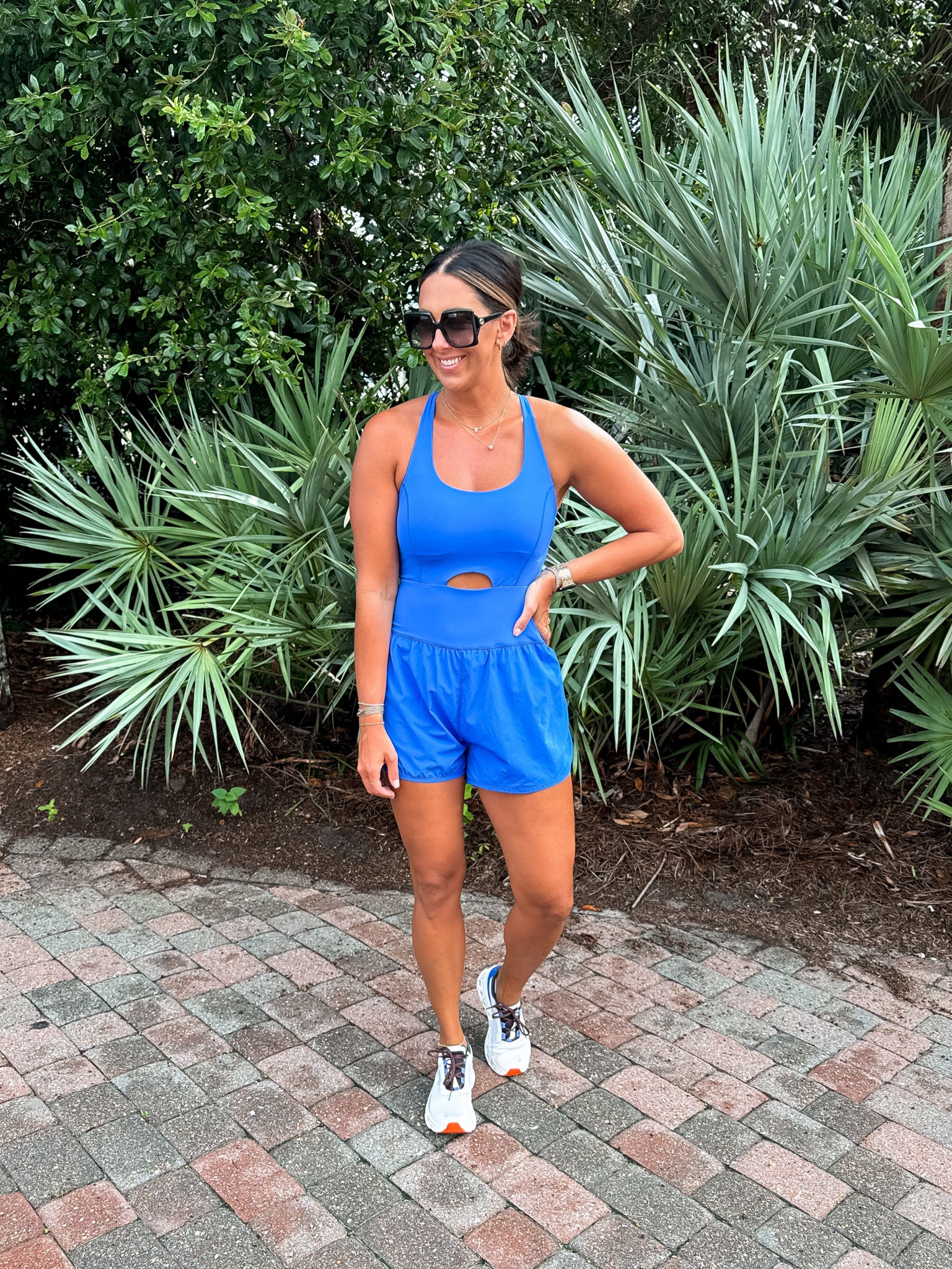 Romper-medium
Sneakers-tts 8

#LTKTravel #LTKFindsUnder50 #LTKStyleTip