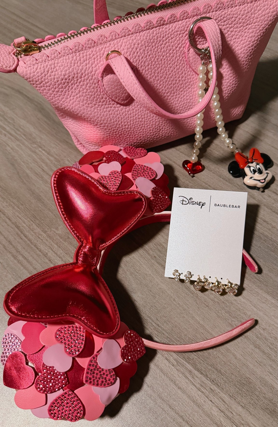 valentine’s day disney accessories 💌