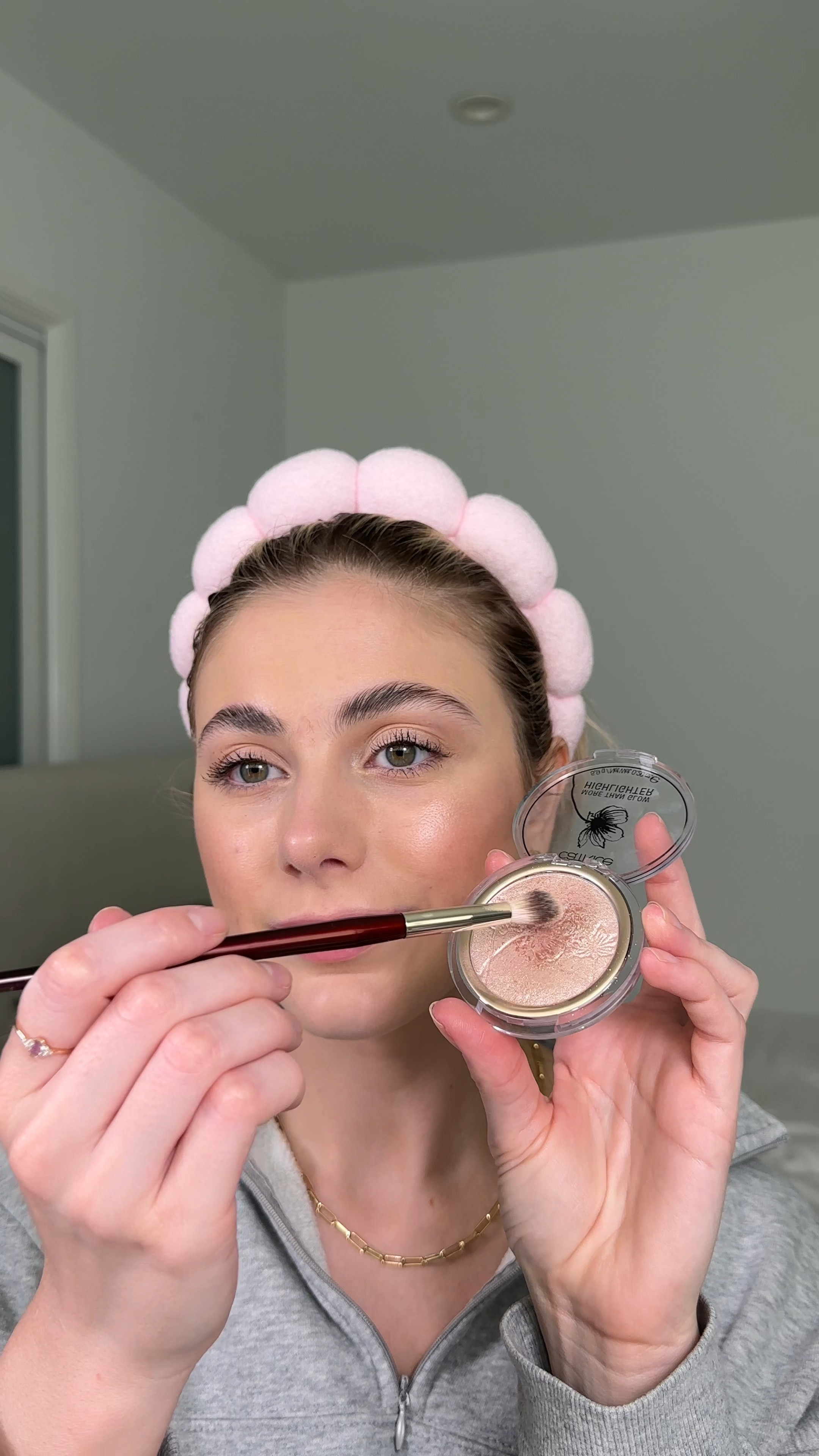 for $6?!?! honestly outshines most of my high end ones!! Catrice Cosmetics more than glow highlighter in shade supreme rose beam #besthighlighter #budgetmakeupproducts #budgetfriendlymakeup #catricecosmetics

#LTKbeauty #LTKFind #LTKBacktoSchool