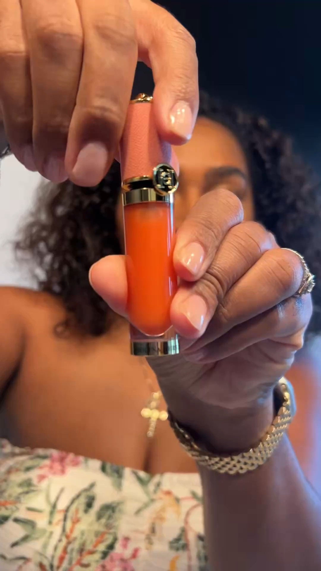 Finishing beauty touches with Macy’s

Blush (make me blush): YSL Beauty
Lip Liner (chestnut): Mac Cosmetics
Lipstick (velvet Teddy): Mac Cosmetics
Mac Cosmetics
Lip Gloss (985): Carolina Herrera
Perfume (Power of You): Emporio Armani