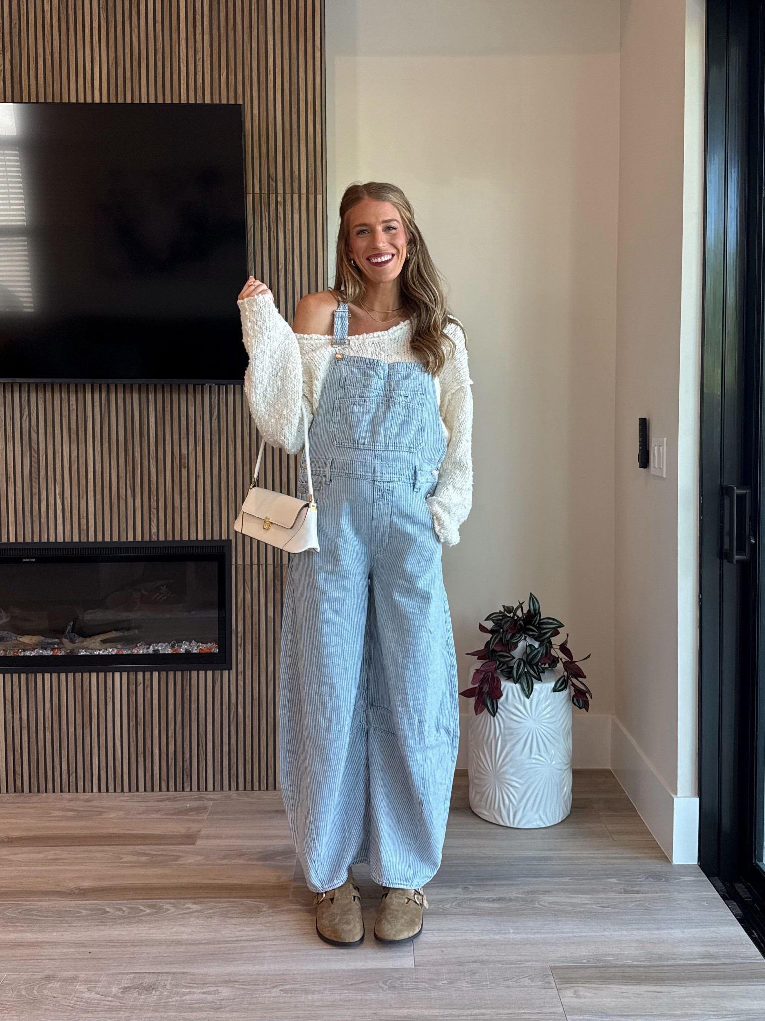 Went shopping today and this is what I wore! Overalls are bump friendly and come in tall sizes. Run bigger. Wearing small tall. Wearing small in sweater. Runs oversized @gapstyle 

#LTKBump #LTKootd #LTKTall