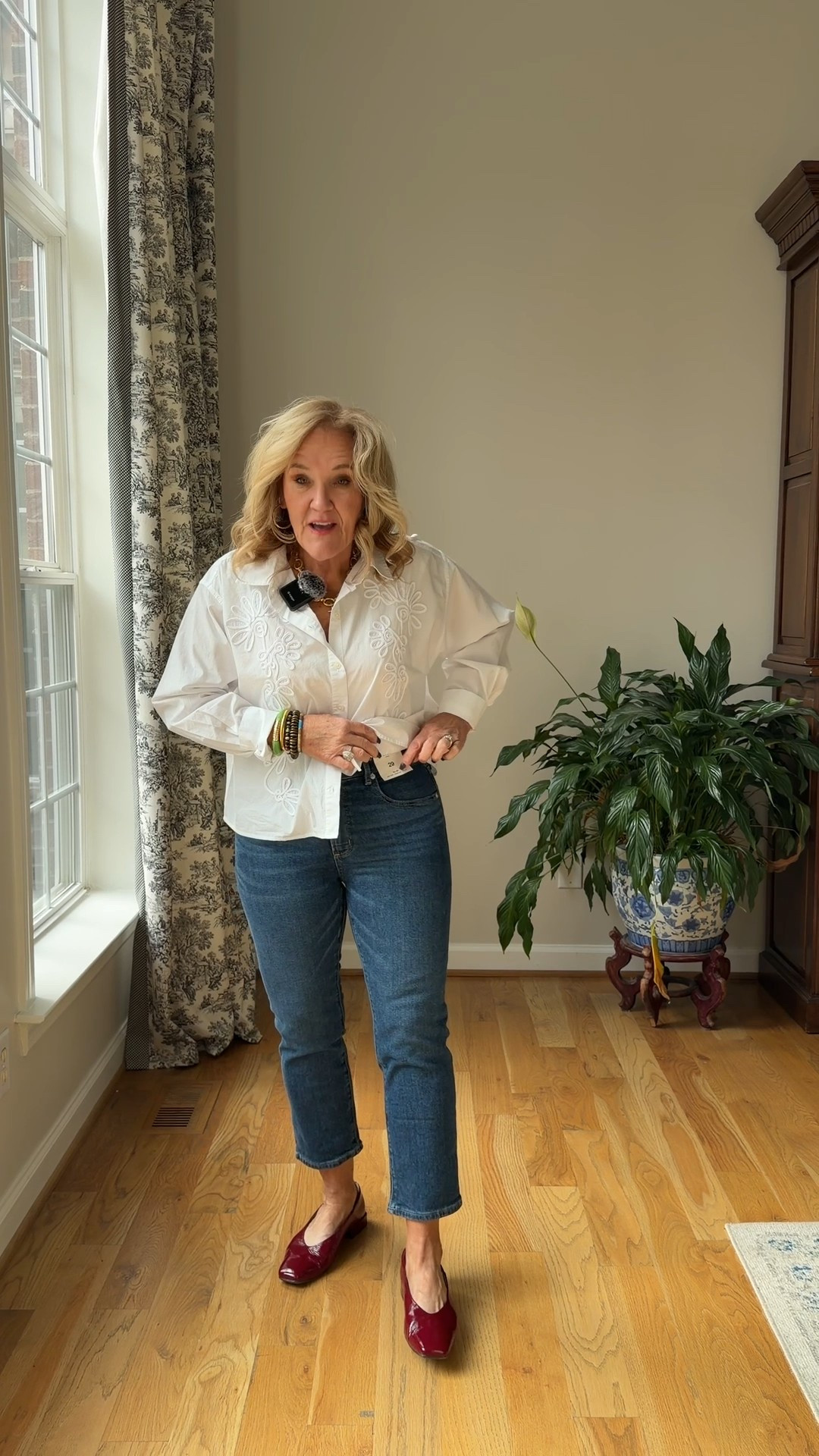 New @loft jeans 
Most styles available in multiple washes and sizing 
I’m wearing my regular size 29 petite in all 
Size medium in white blouse 
25% off my bracelet stack code NANETTE25

#LTKSaleAlert #LTKOver40

#LTKFindsUnder100