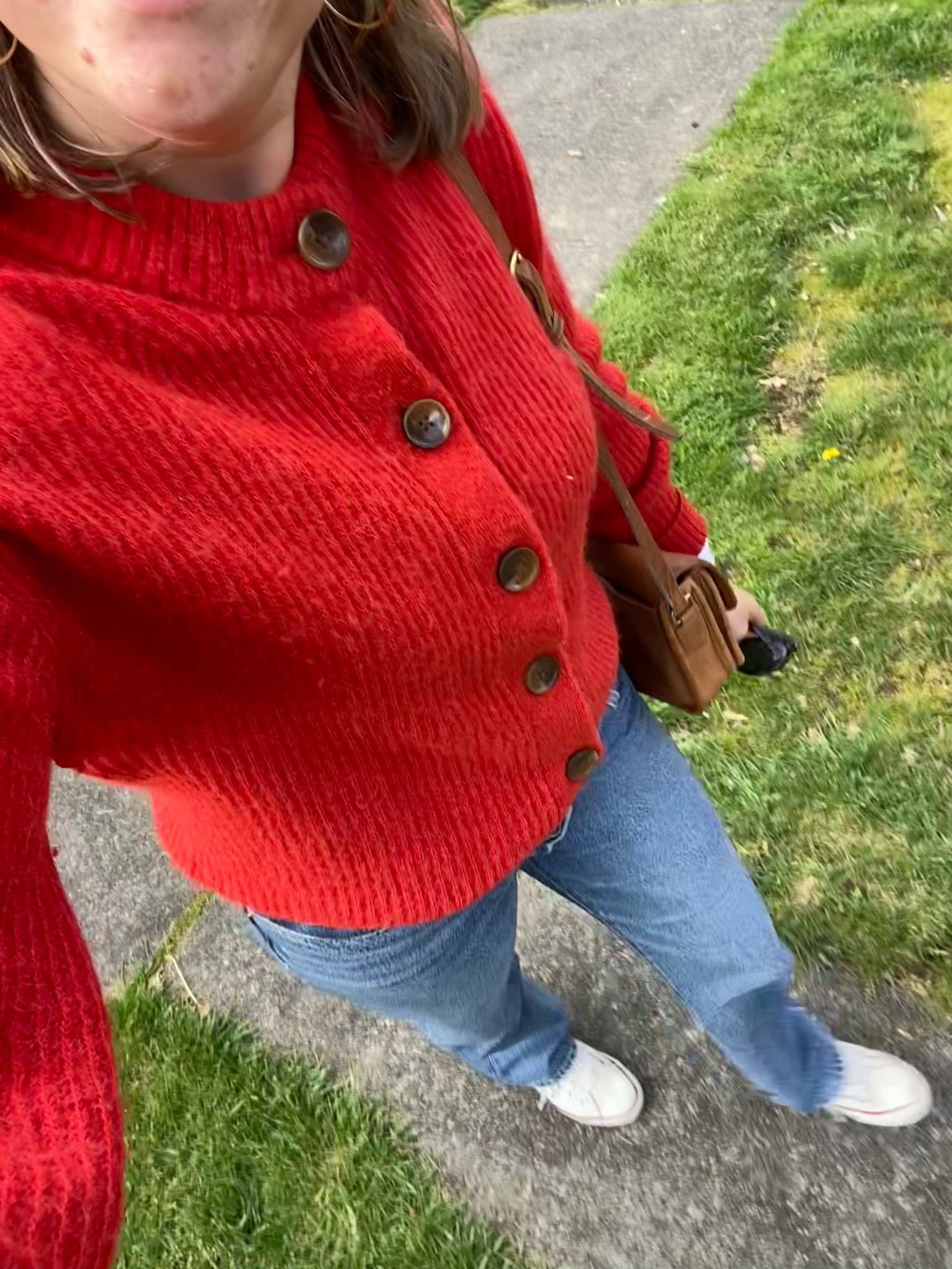 the best relaxed loose jeans for moms.  

 #LTKMidsize #LTKFamily