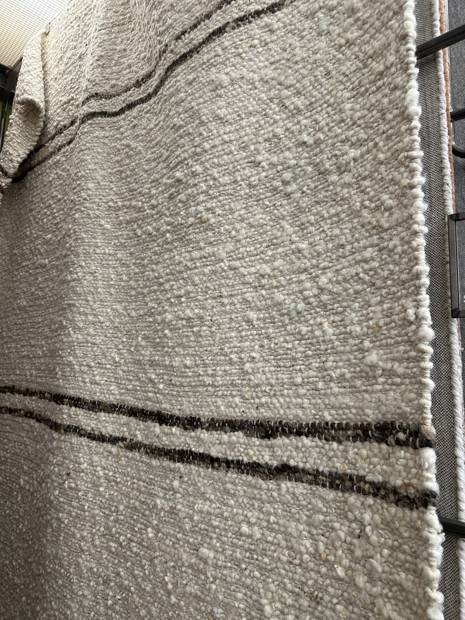 Area rug I LOVED! Only comes in 6x9. Perfect for a smaller space. 

Area rug, neutral rug, modern rug, dining room rug 

#LTKHome