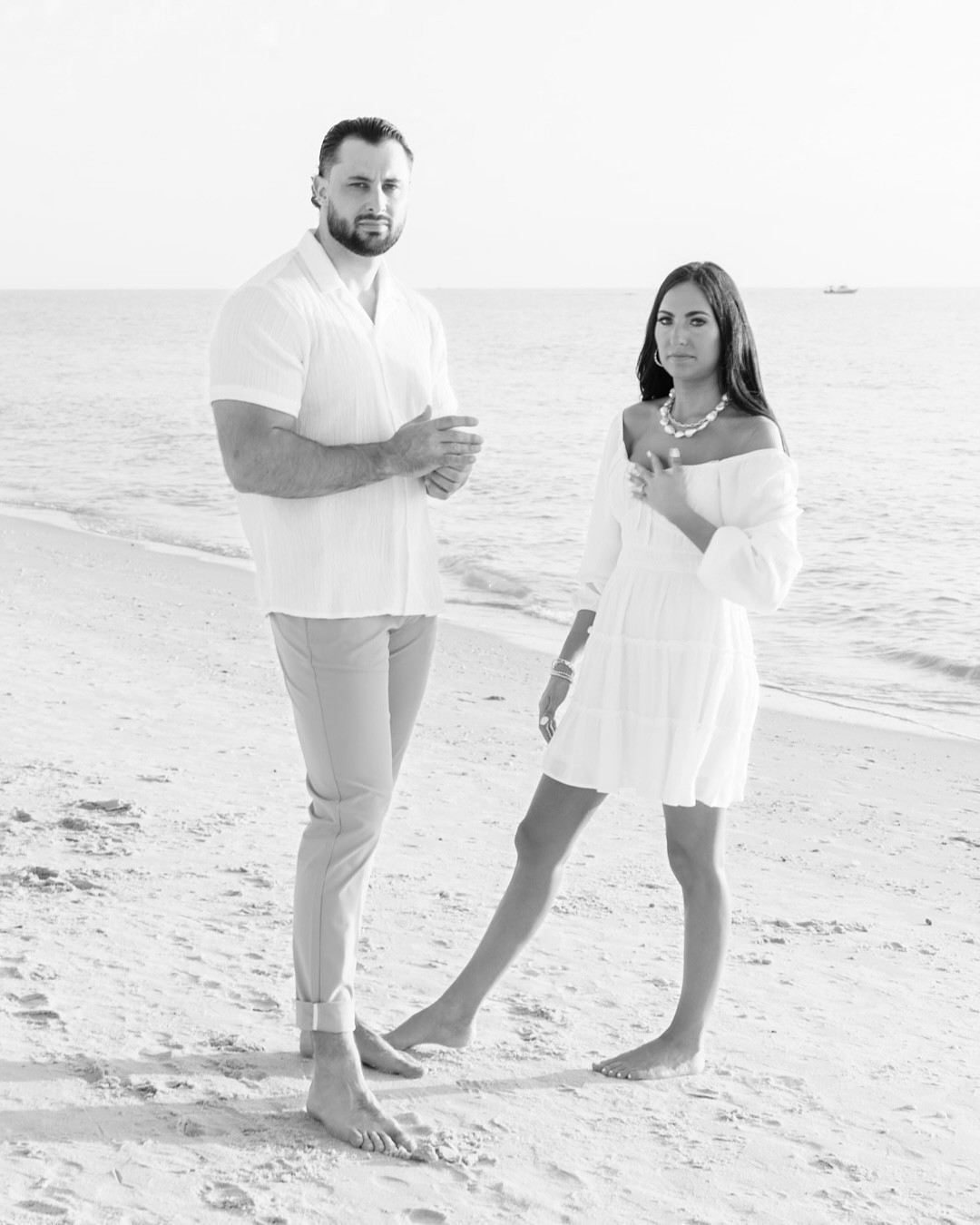Get this classic beach look for your engagement photos. 

Engagement photo outfits - engagement picture dress - engagement pictures

#LTKFindsUnder100 #LTKMens #LTKWedding