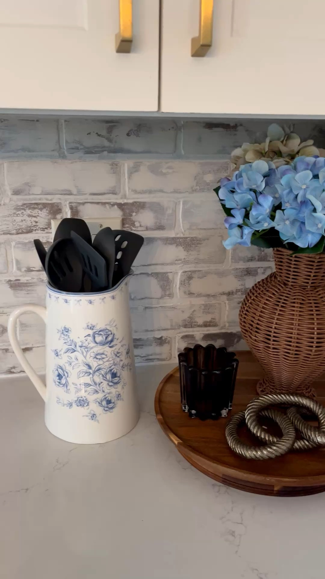 Loving the blues & whites lately.

#LTKdayinmylife #LTKSeasonal #LTKHome