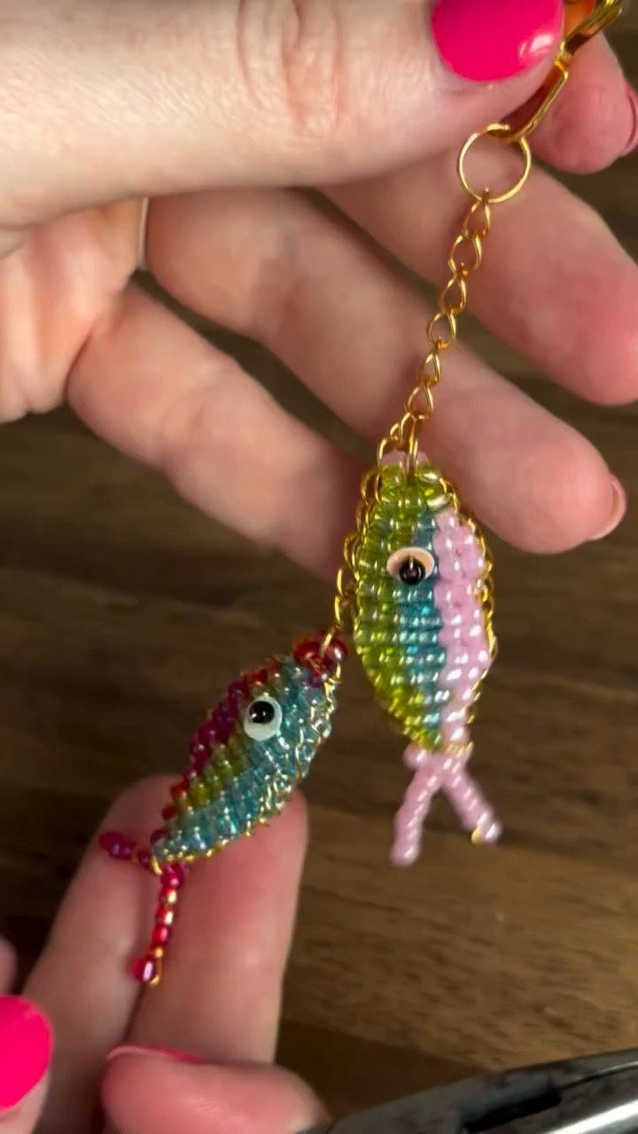 I’m getting so many inquiries about these beaded fish from my girls craft night! So I thought I’d make a more in depth tutorial 🥰 The instructions I made as well as supplies are in my bio 🐠

#bagcharm #craftymoms #diyproject #girlsnightideas #crafty