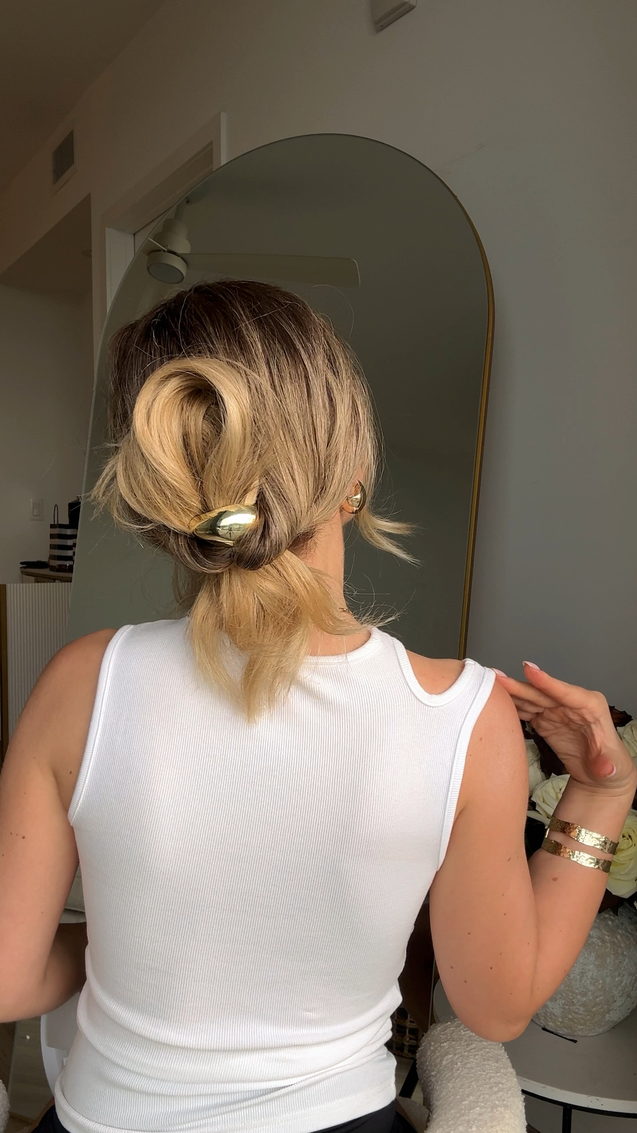Golden hair piece 