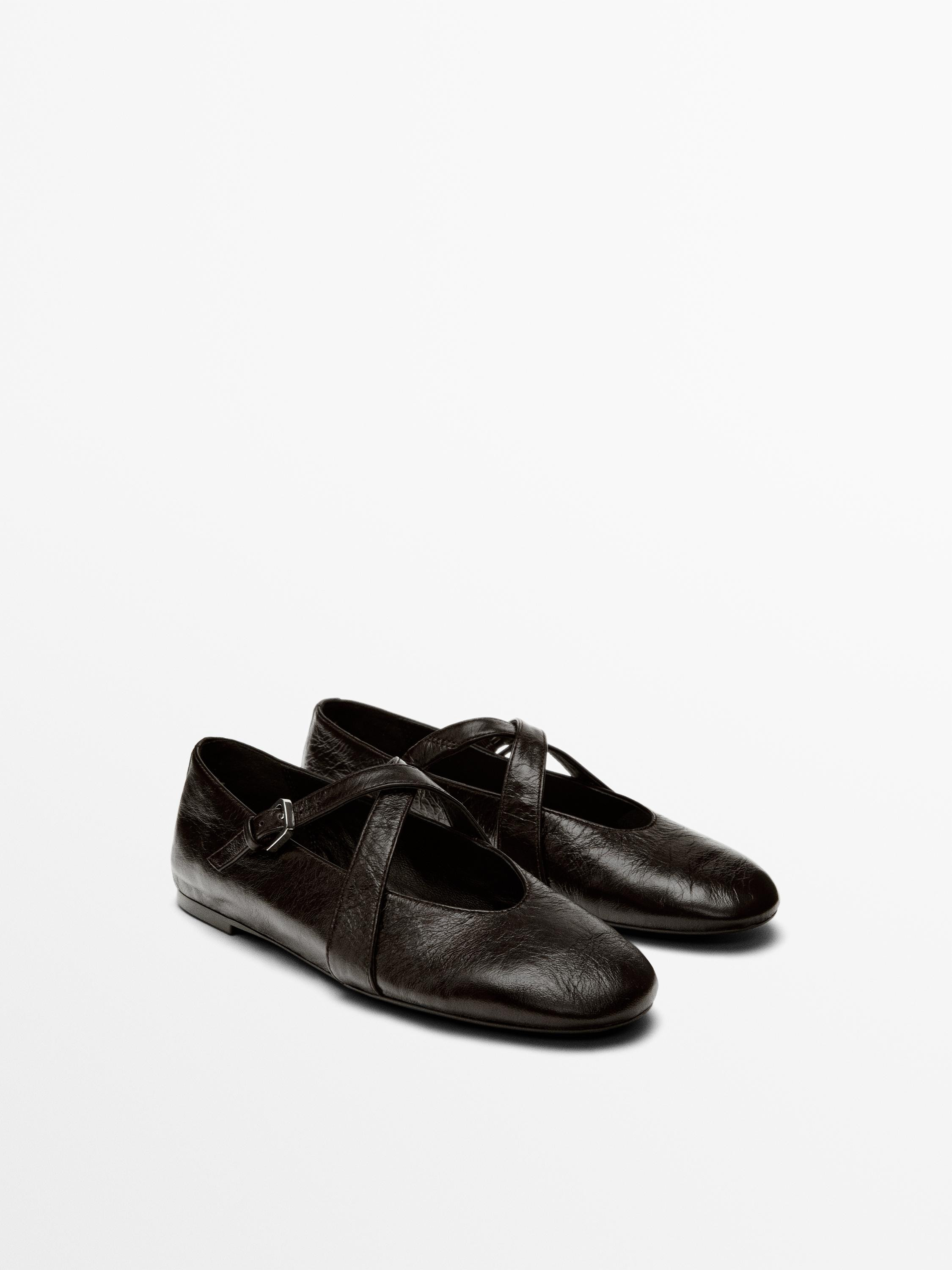 Ballerina mit überkreuzten Riemen und Schnalle | Massimo Dutti DE