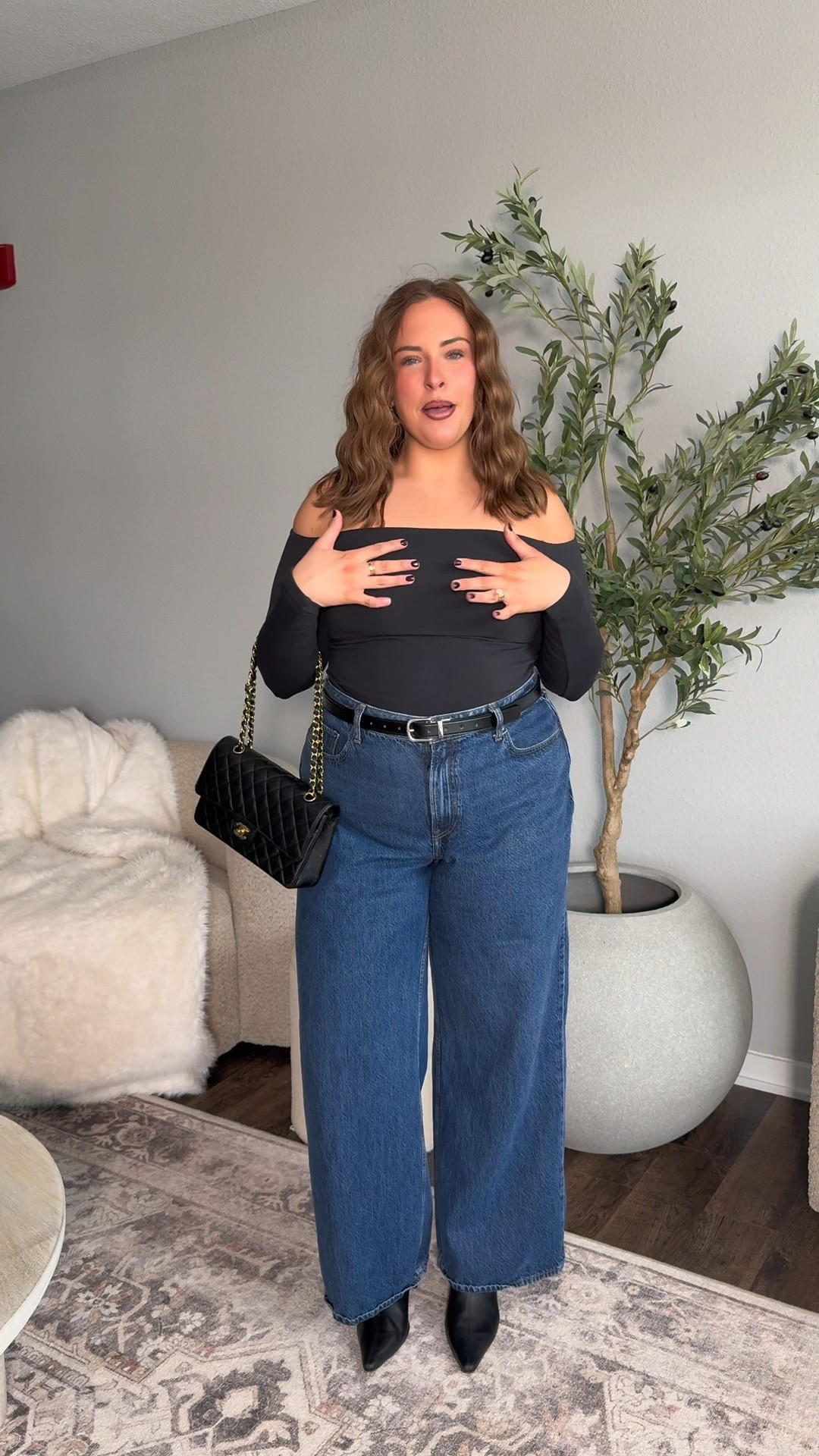 Wearing an xl top &amp; 33L jeans! 

#LTKPlusSize #LTKMidsize #LTKSaleAlert