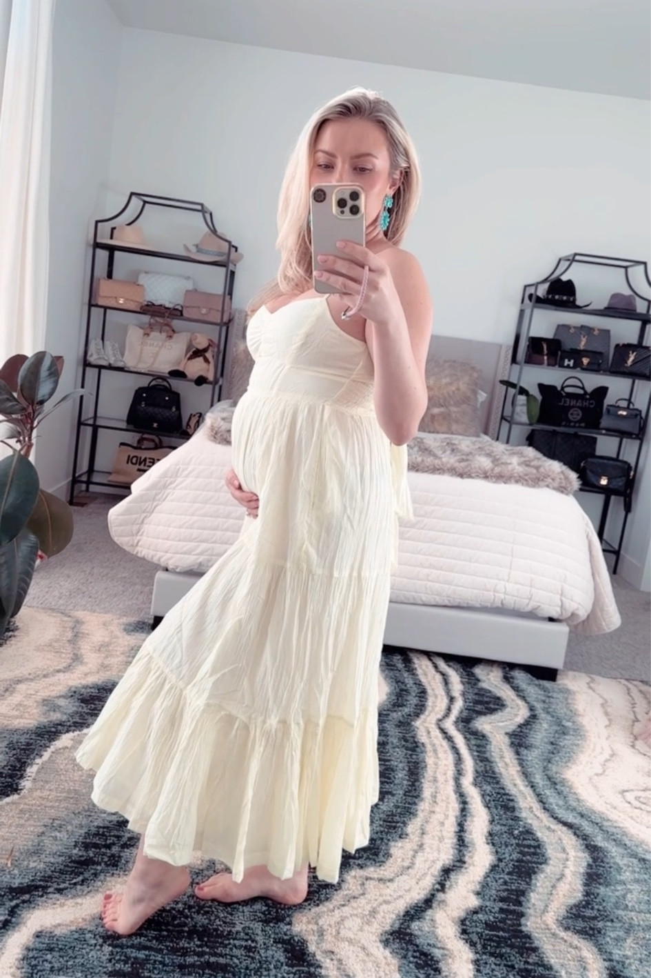 The CUTEST Summer time dress for my preggo sisters 💛🌼


Bump friendly / pregnancy style / maternity / summer dress / easter dress / comfy / comfortable style / boho / elegant / feminine / girly 

#LTKfindsunder100 #LTKbump