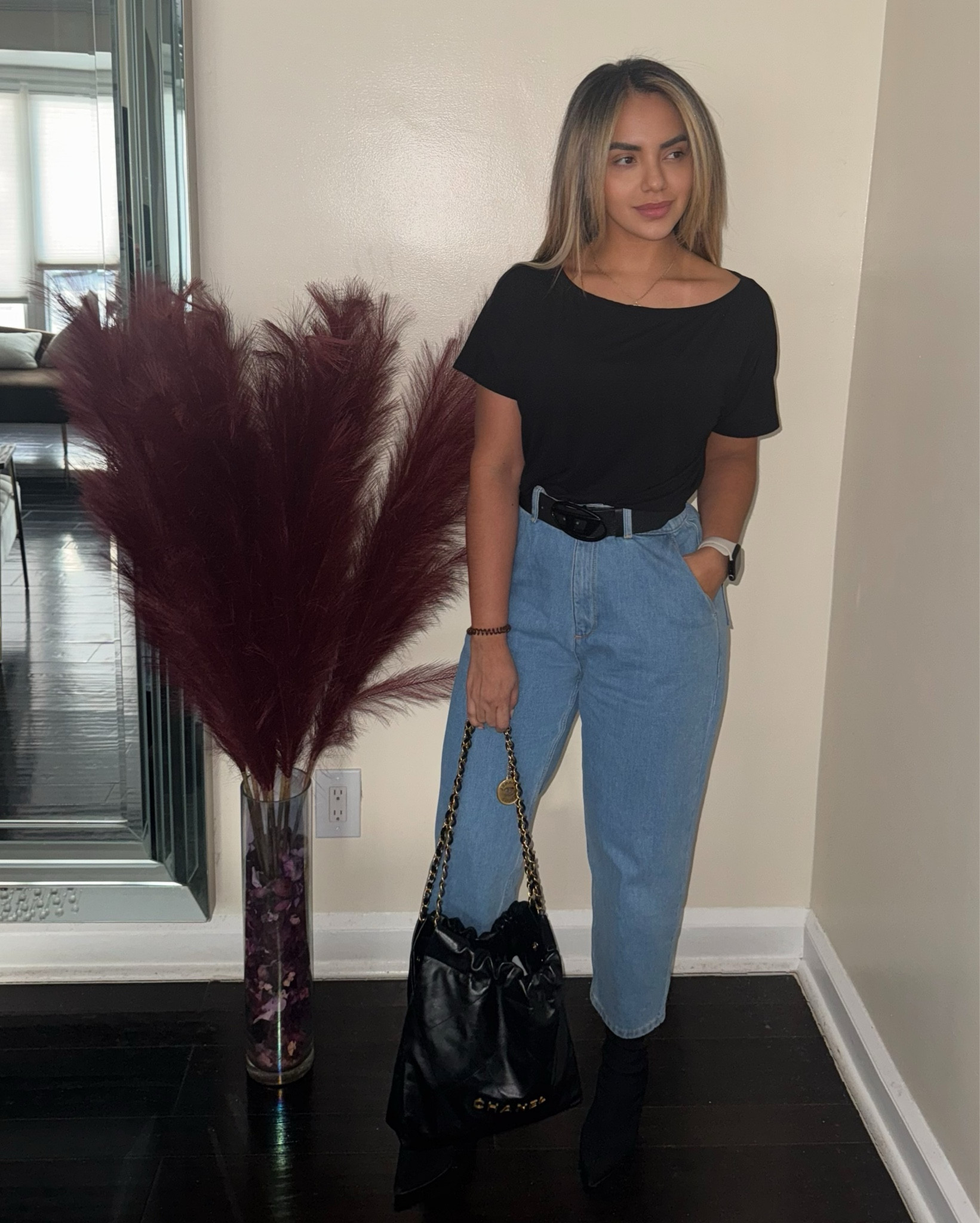 Obsessed with these jeans! Perfect fit, perfect vibe. 😍 #JeansGoals #LTKstyle #zara

#LTKWorkwear #LTKMostLoved #LTKStyleTip