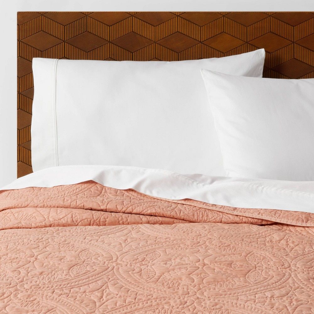 Full/Queen Stitched Medallion Quilt Peach - Opalhouse | Target