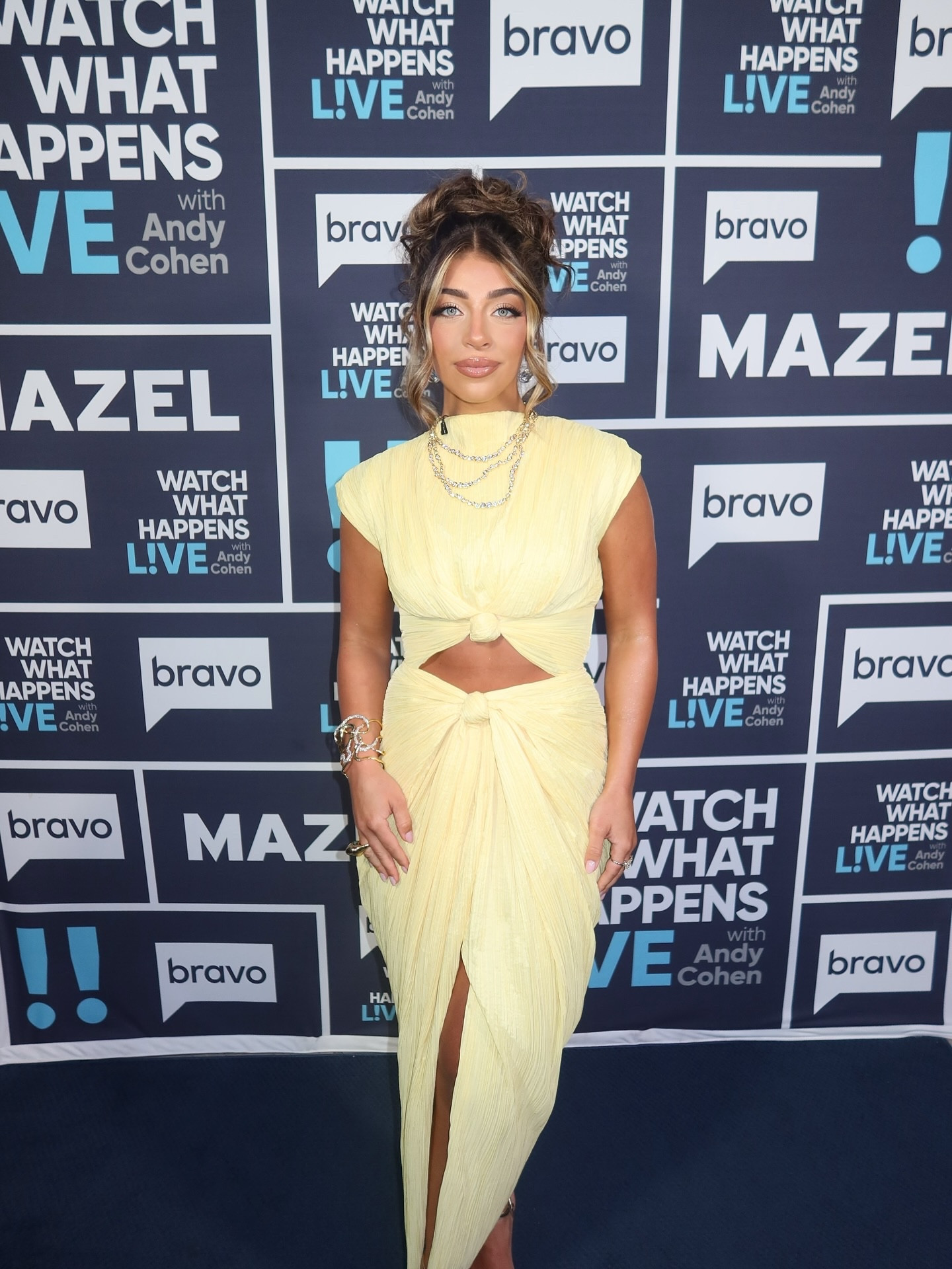 wwhl to end season 1 of next gen nyc✨💛 9pm est on @bravotv 
•
•
•
stylist: @marty_taught_u 
hair: @luciacasazza 
makeup: @giudicecosmetics 
earrings & necklace & bracelets: @alexisbittar 
dress & shoes: @cultgaia 
diamond rings: @bayamjewelry
