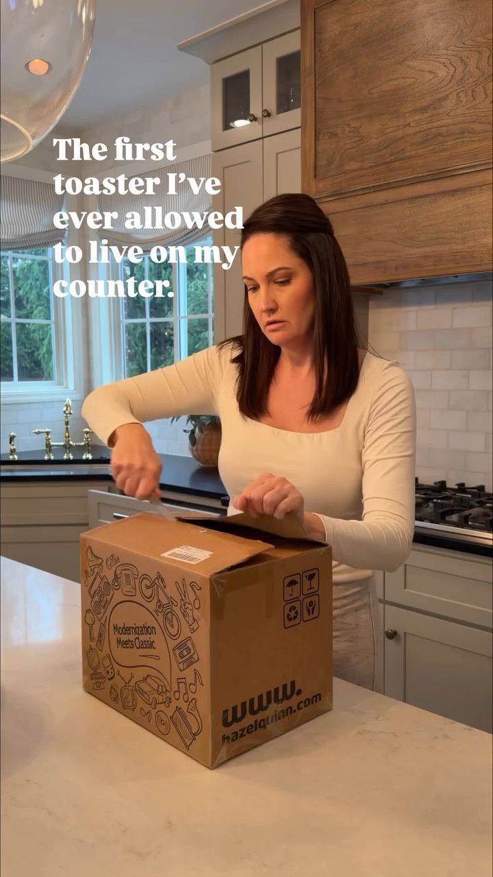 I normally hate leaving appliances on the counter… but this toaster might be the exception!
Tell me the truth: are you team clear counters or pretty appliances?
Comment below and I’ll send you the link to this gorgeous piece of jewelry for your kitchen! 🤌🏻😂

Timeless kitchen appliances

#LTKHome