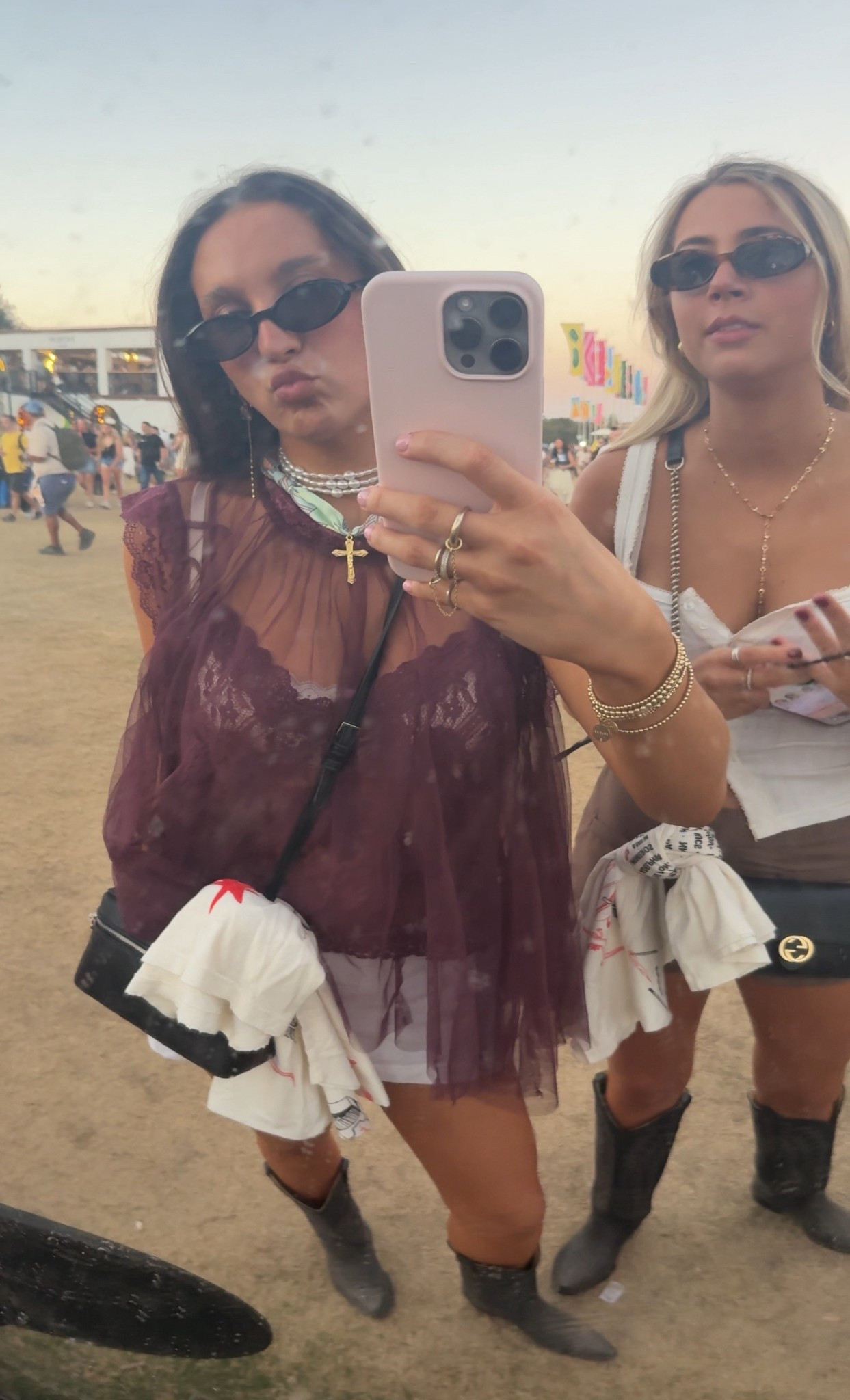 ACL OUTFIT!!


acl 
aclfest
aclfestival
austin city limits 

#LTKFindsUnder100 #LTKItBag #LTKShoeCrush