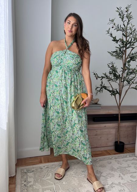 Amazon halter dress for spring vacation 


Amazon fashion | amazon midsize | amazon womens fashion | amazon spring fashion | amazon outfit | amazon dress 

#LTKstyletip #LTKfindsunder50 #LTKmidsize