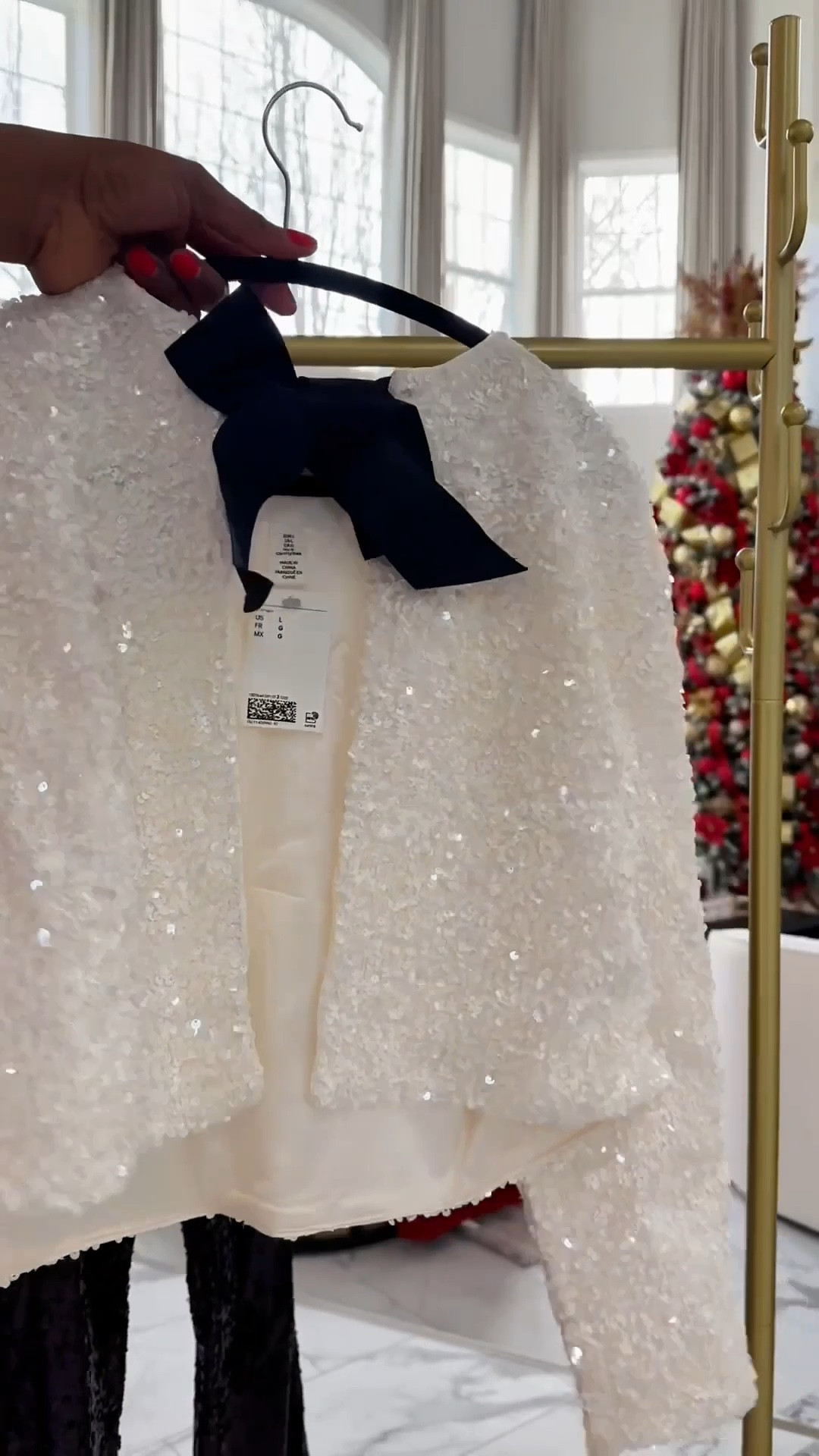 All under $40 for Cyber Monday week. Perfect holiday looks. 
Tap below to shop! Follow me @omabelle for more Fashion, Home & everything inbetween. Glad to have you here!!! 💕😊🙏 
Holiday outfits | holidaydate night outfits | Christmas outfits | jeans | Travel Outfit | boots | Sandals | Jeans | suede bag | Sunglasses | dress | fall fashion | cardigan | sneakers | heels#LTKStyleTip

#LTKHoliday #LTKFindsUnder50 #LTKMidsize