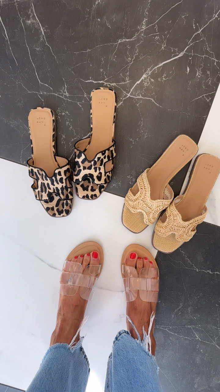 The $18.00 sandals from target i snagged in 3 different color/print options 👏👏👏