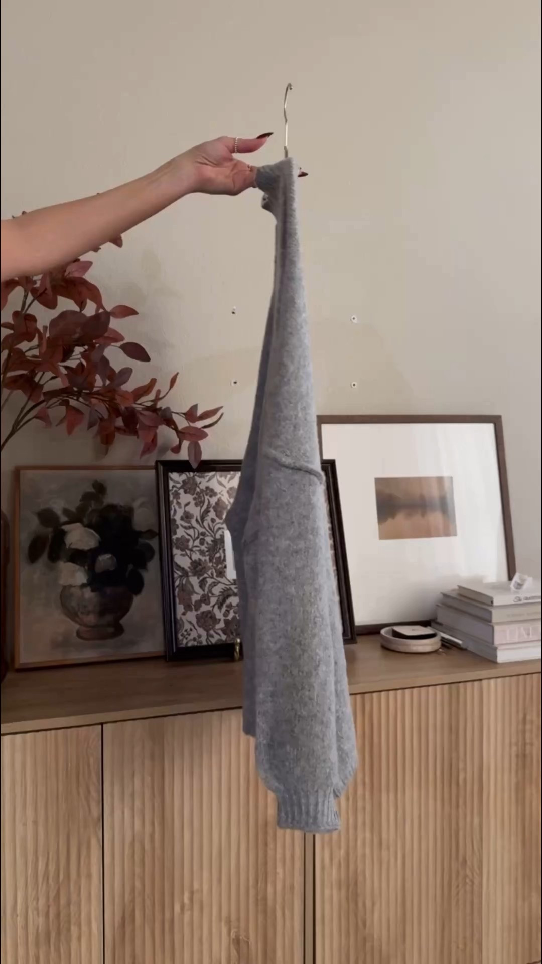 number one trending sweater on amazon right now!!

cozy sweater.  wearing medium.  no need to size up.  it's very oversized. order your usual size 