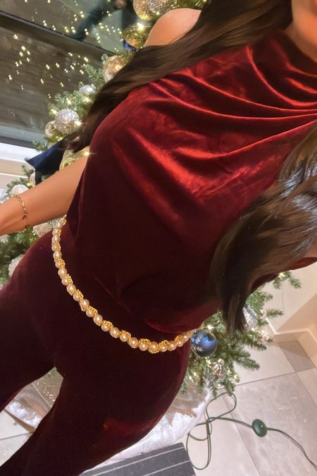 Holiday outfit, velvet, jumpsuit, black tie, lulus, Christmas outfit 