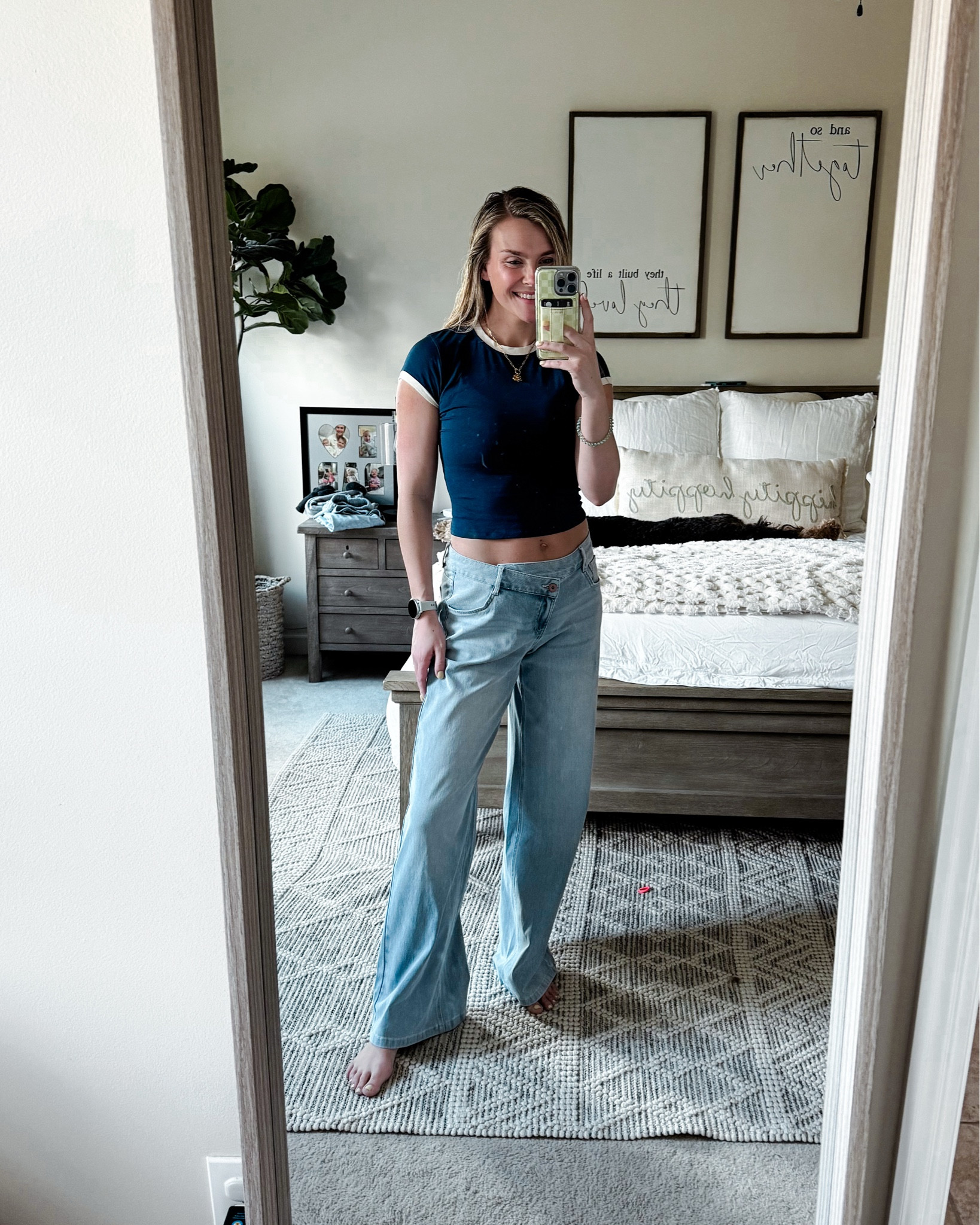 These jeans🙌🏼👖 stretchy and so dang comfy! I got medium talls 

#LTKmomlife #LTKootd