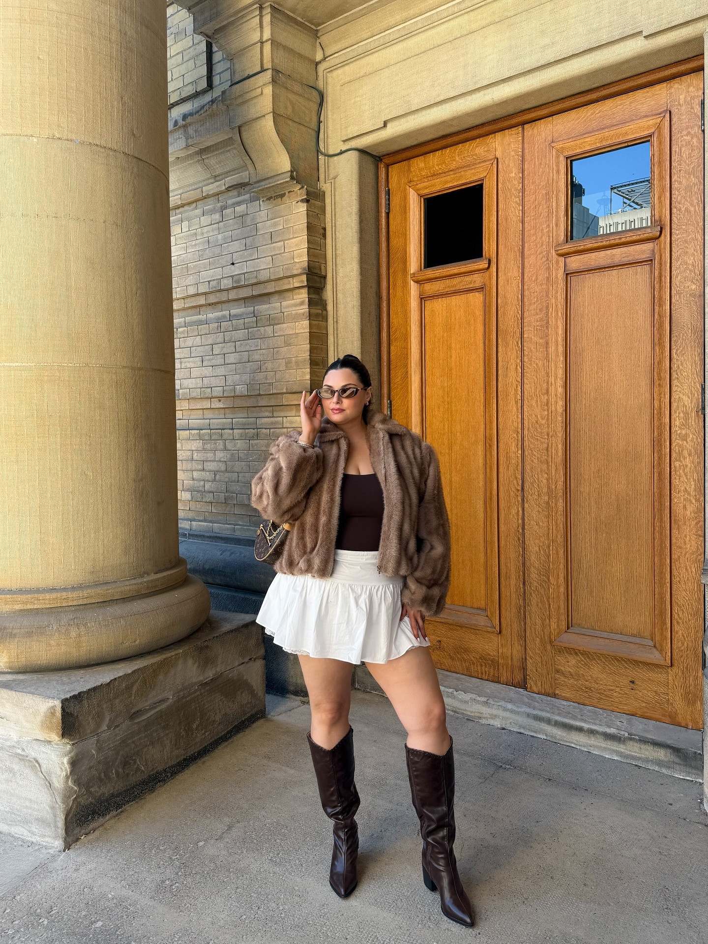 all the cool girls shop @peppermayo 👜🤎

#peppermayo #plussizefashion #fallfashion #falloutfitinspo #fallstyle #plussize #plussizestyle