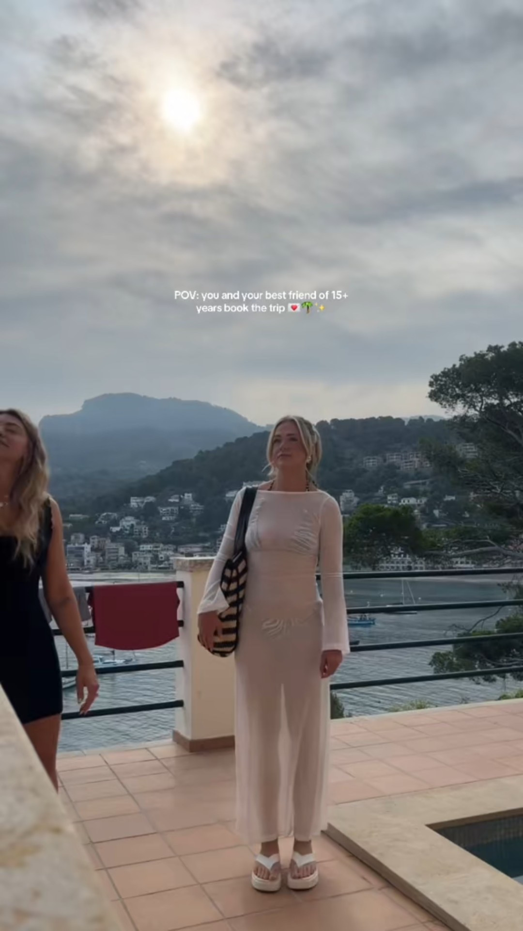 Spain travel cover up outfit; vacation outfitt