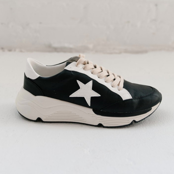 Staple Tomboy Runner Sneaker | SculptHouse