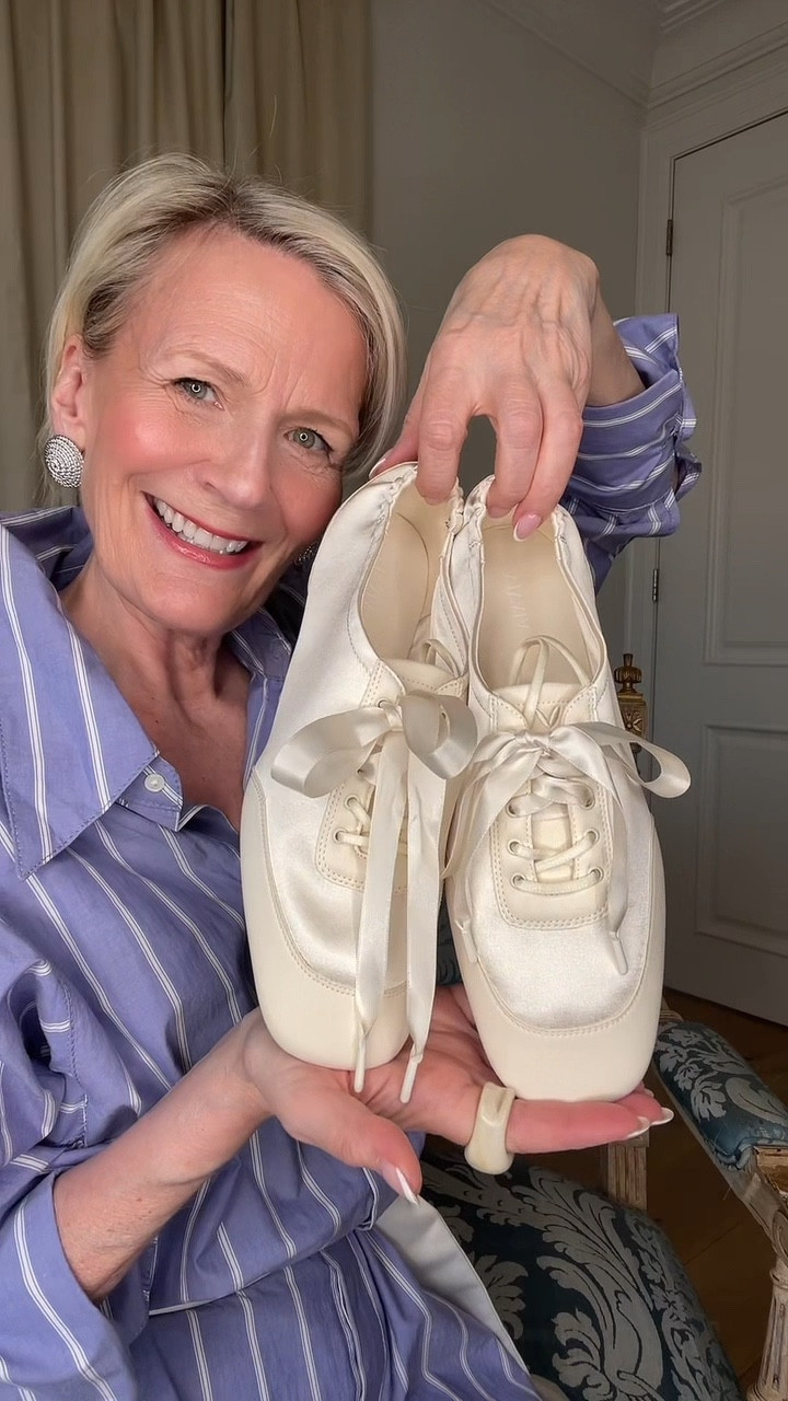 Such a great shoe for everyday comfort with a stunning look! The Celebrity shoe from VIVAIA!! Available in so many colours to suit your wardrobe! 

#LTKcanada #LTKspring #LTKsummer
